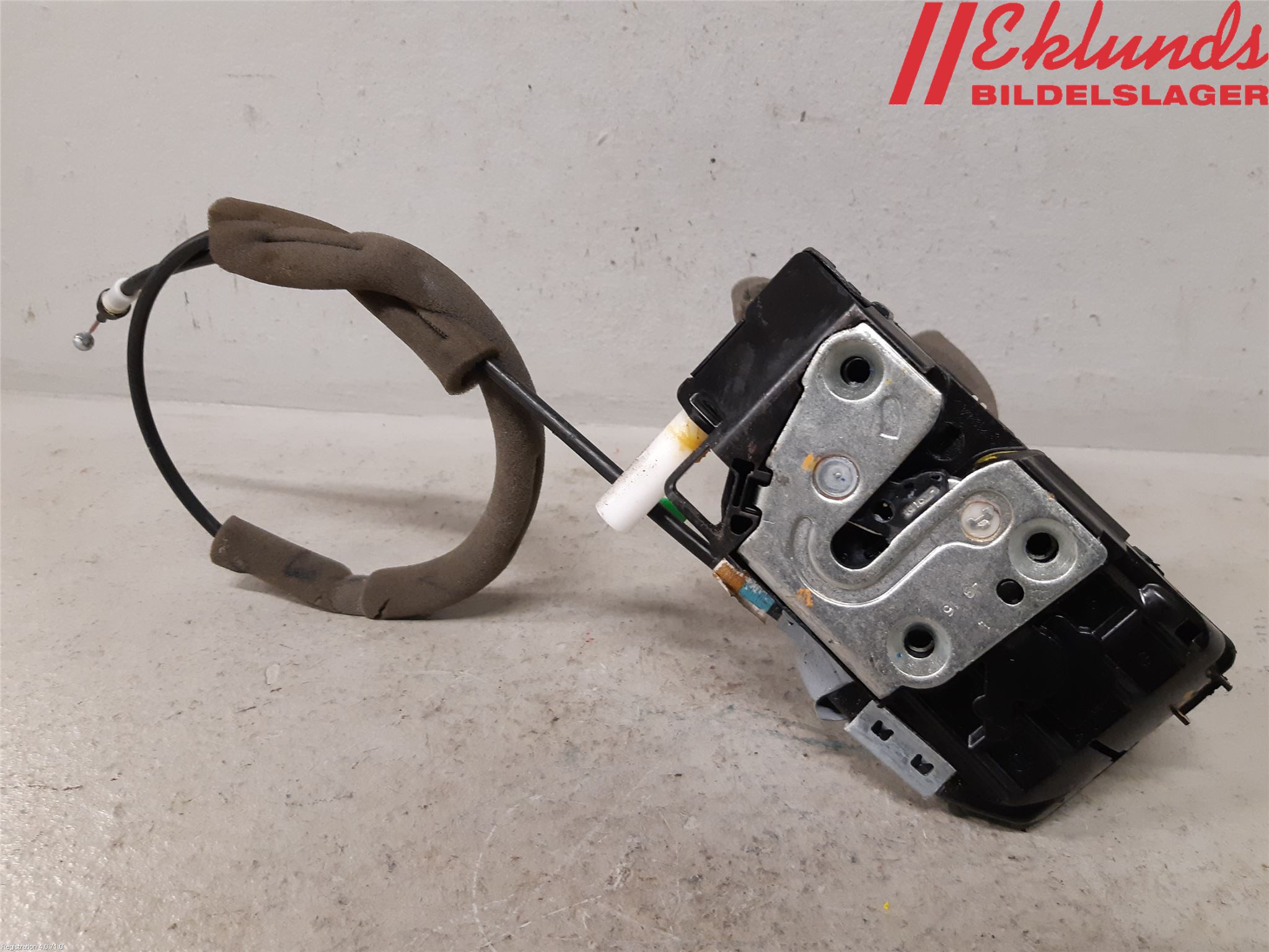 Nissan NAVARA, TREK-1 17-21 Låskista-Dörrlås