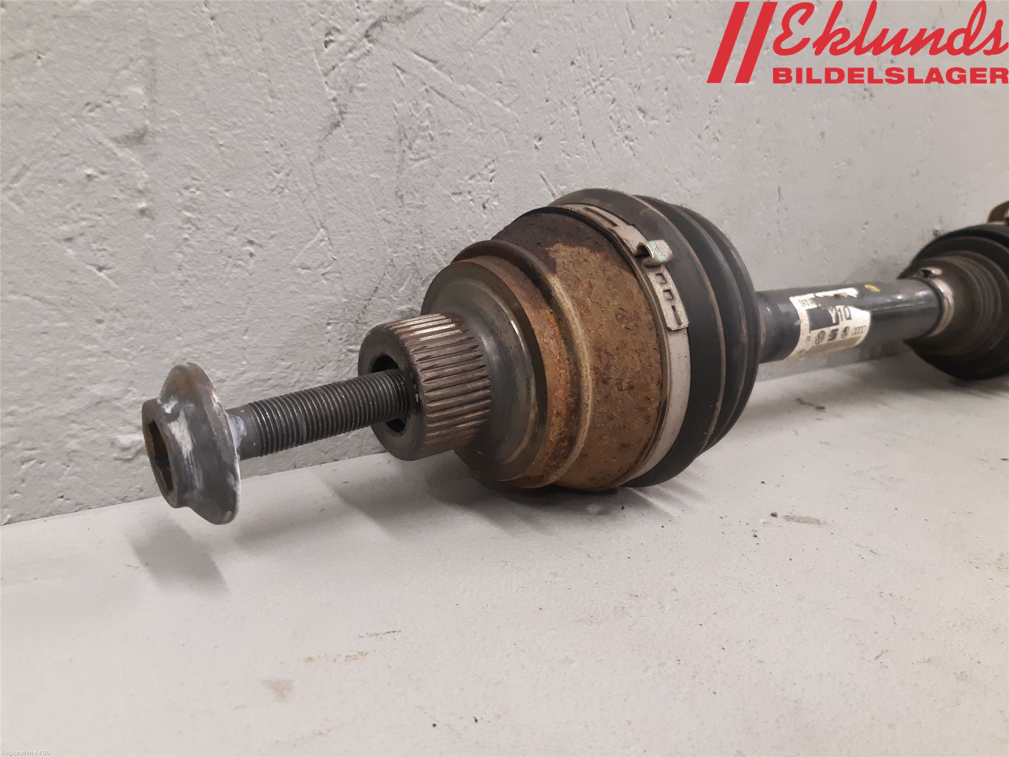Audi A4/S4 08-11 Drivaxel Fram Höger