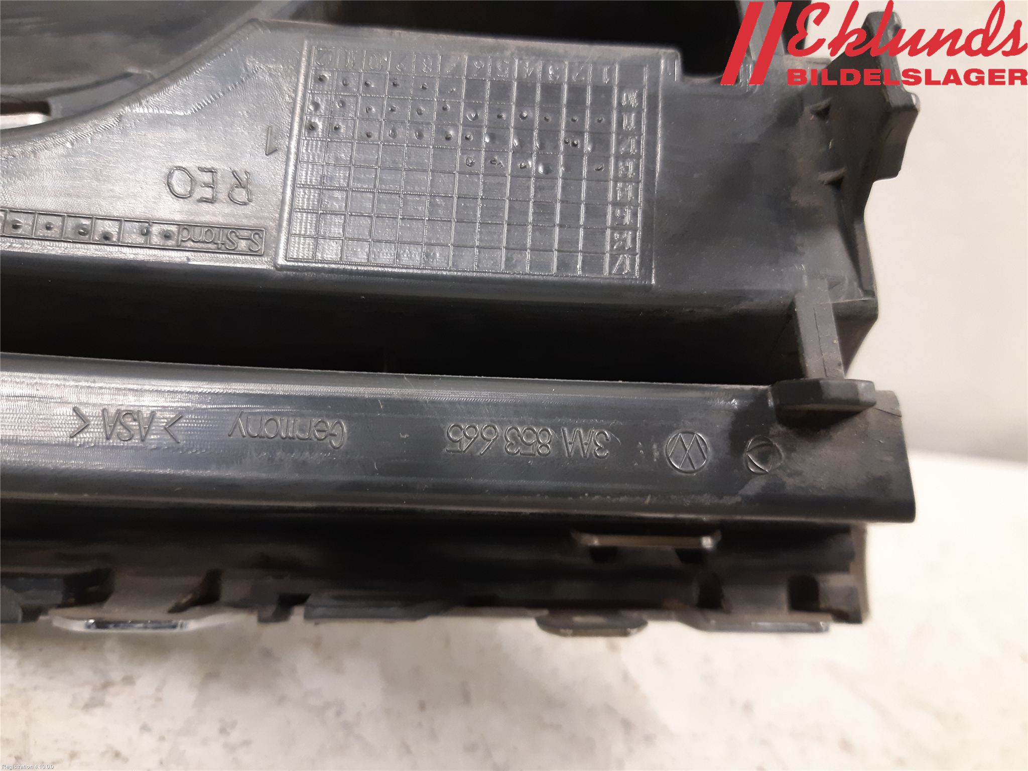Volkswagen VW PASSAT 11-14 Dimljussarg Fram