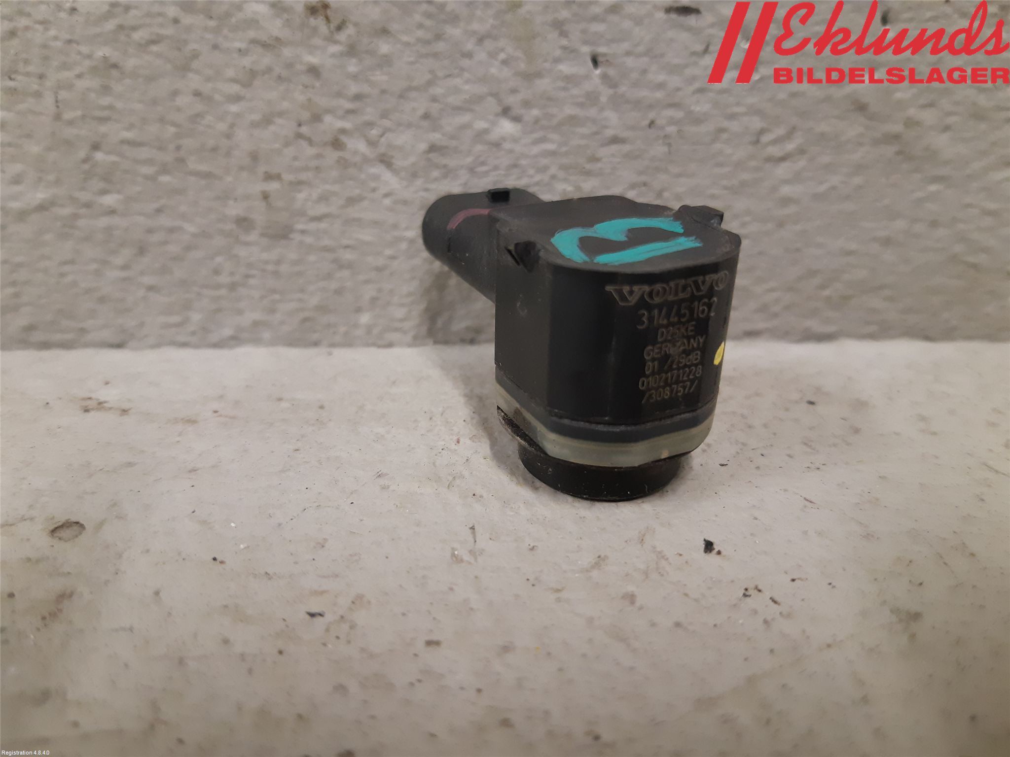 Volvo V40 CROSS COUNTRY 13-19 Parkeringshjälp Backsensor