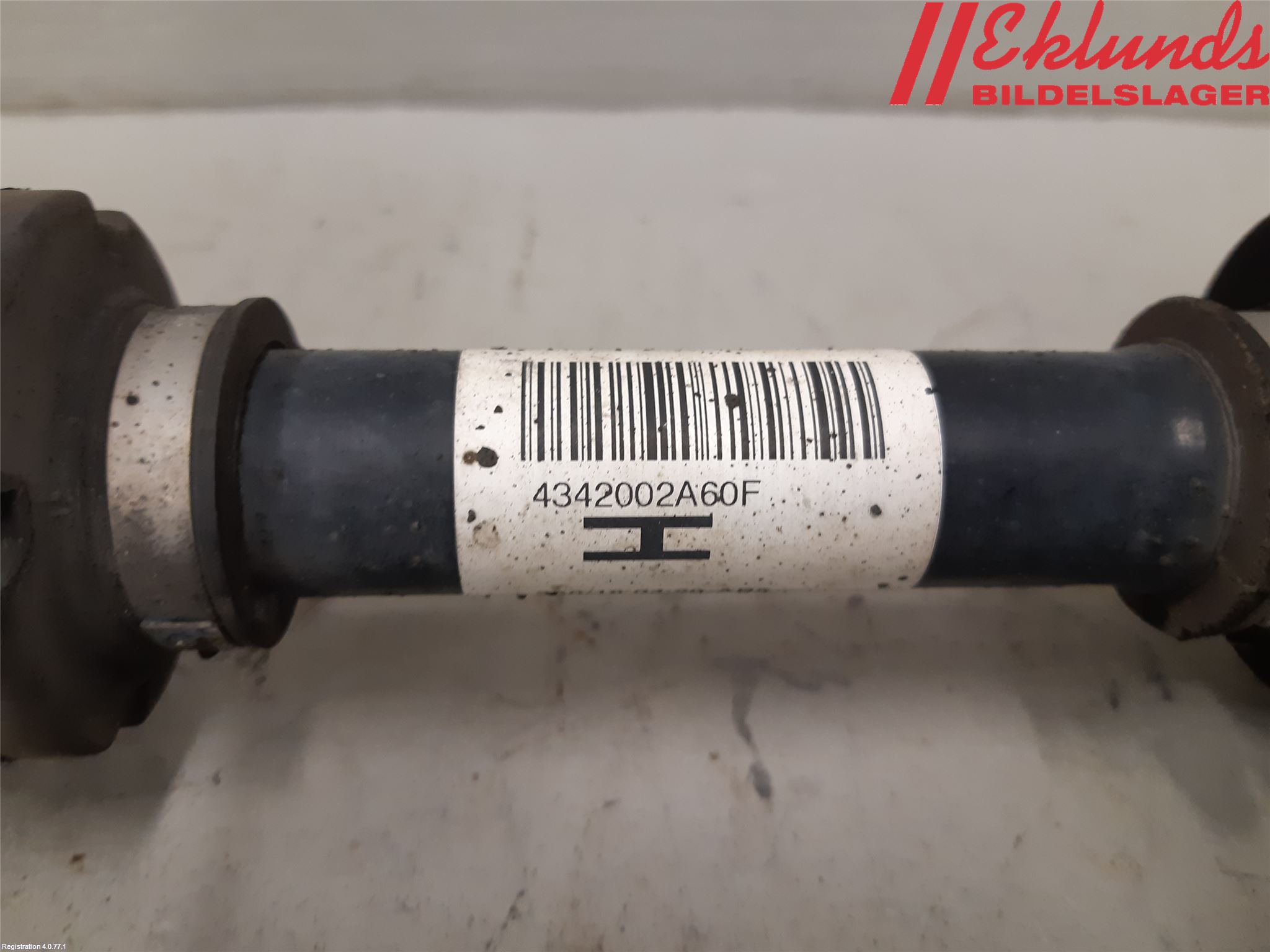 Toyota AURIS 13-19 Drivaxel Fram Vänster