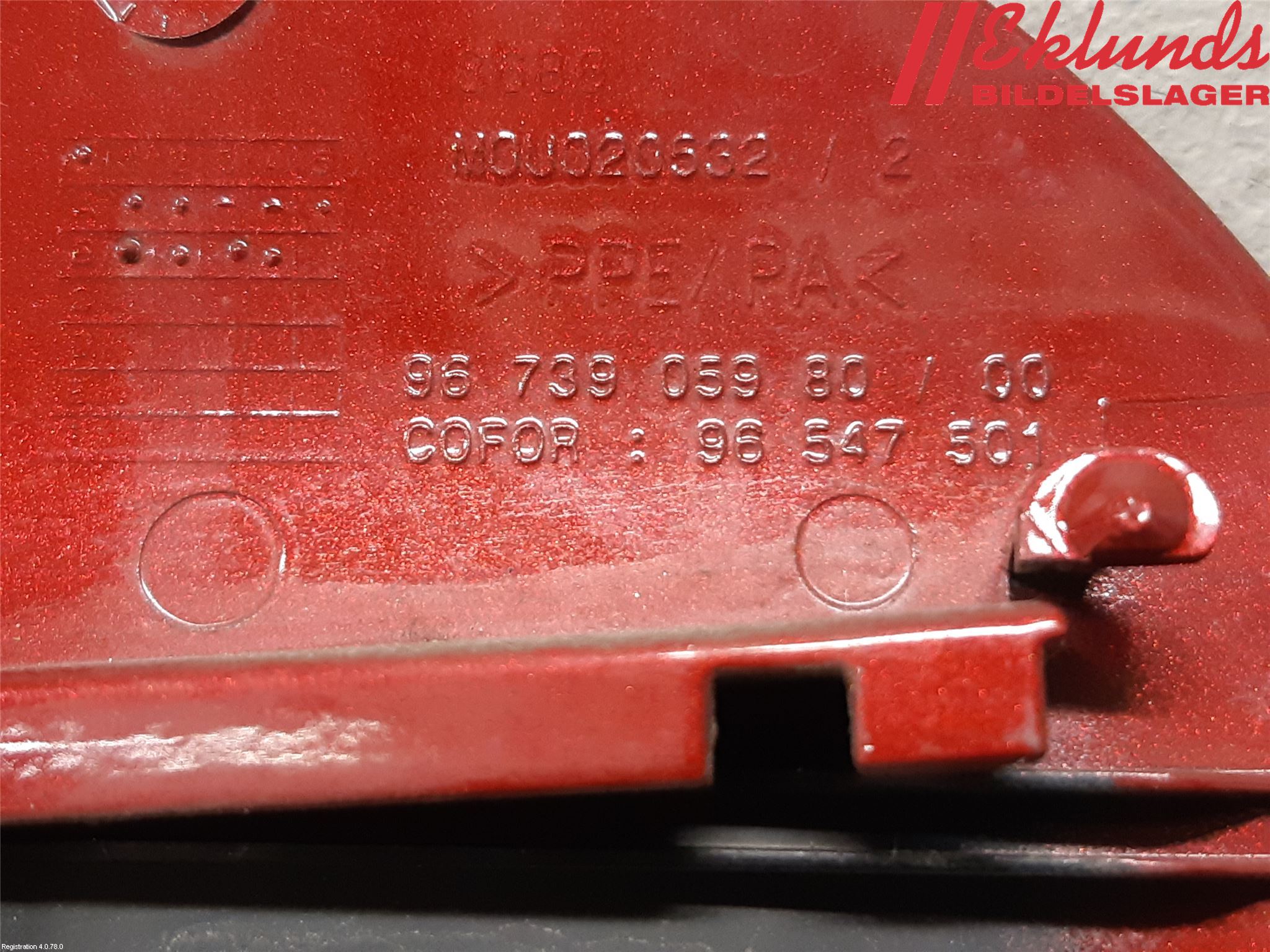 Peugeot 208 12-15 Tanklucka