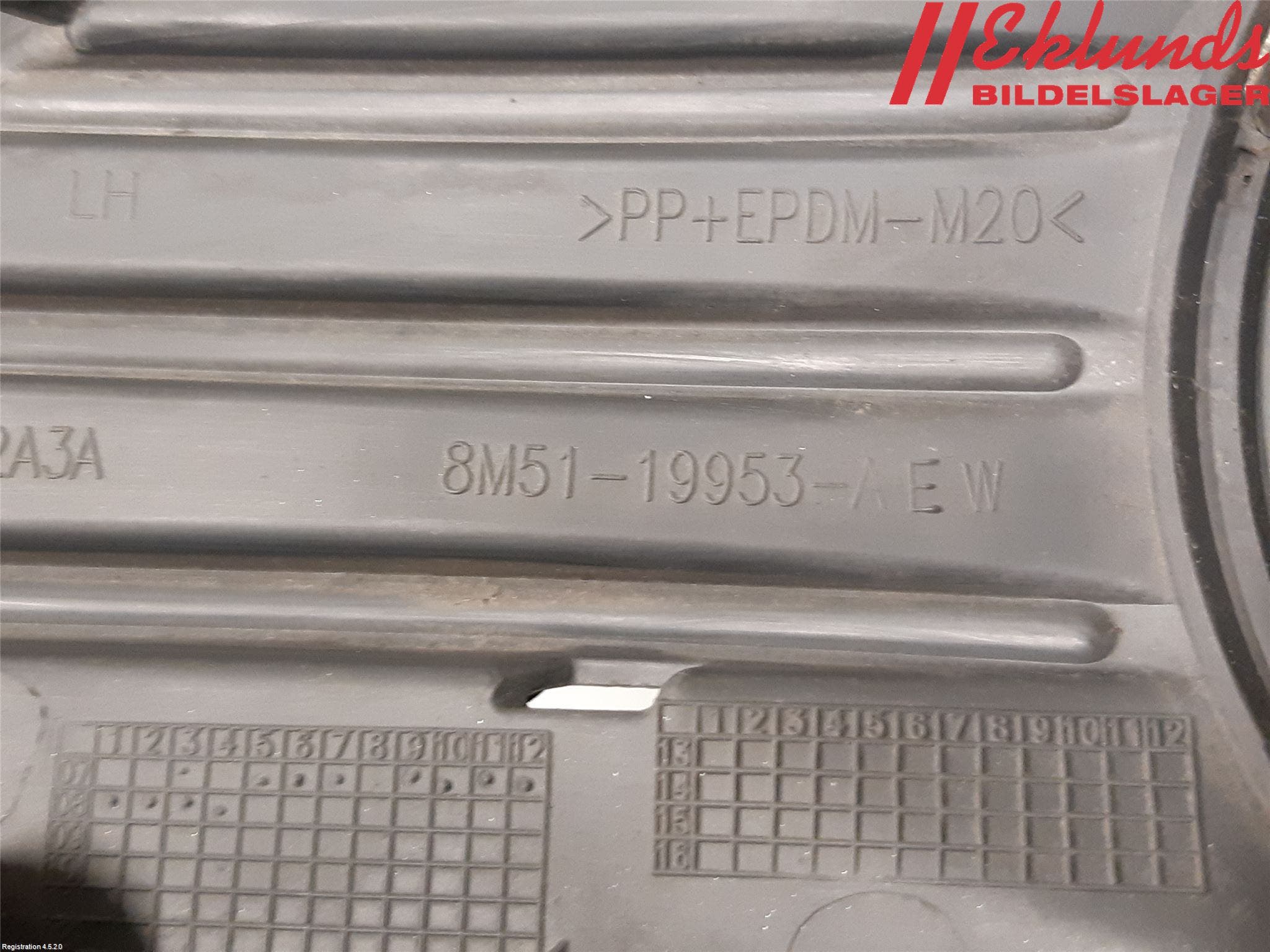 Ford FOCUS 08-11 Dimljussarg Fram