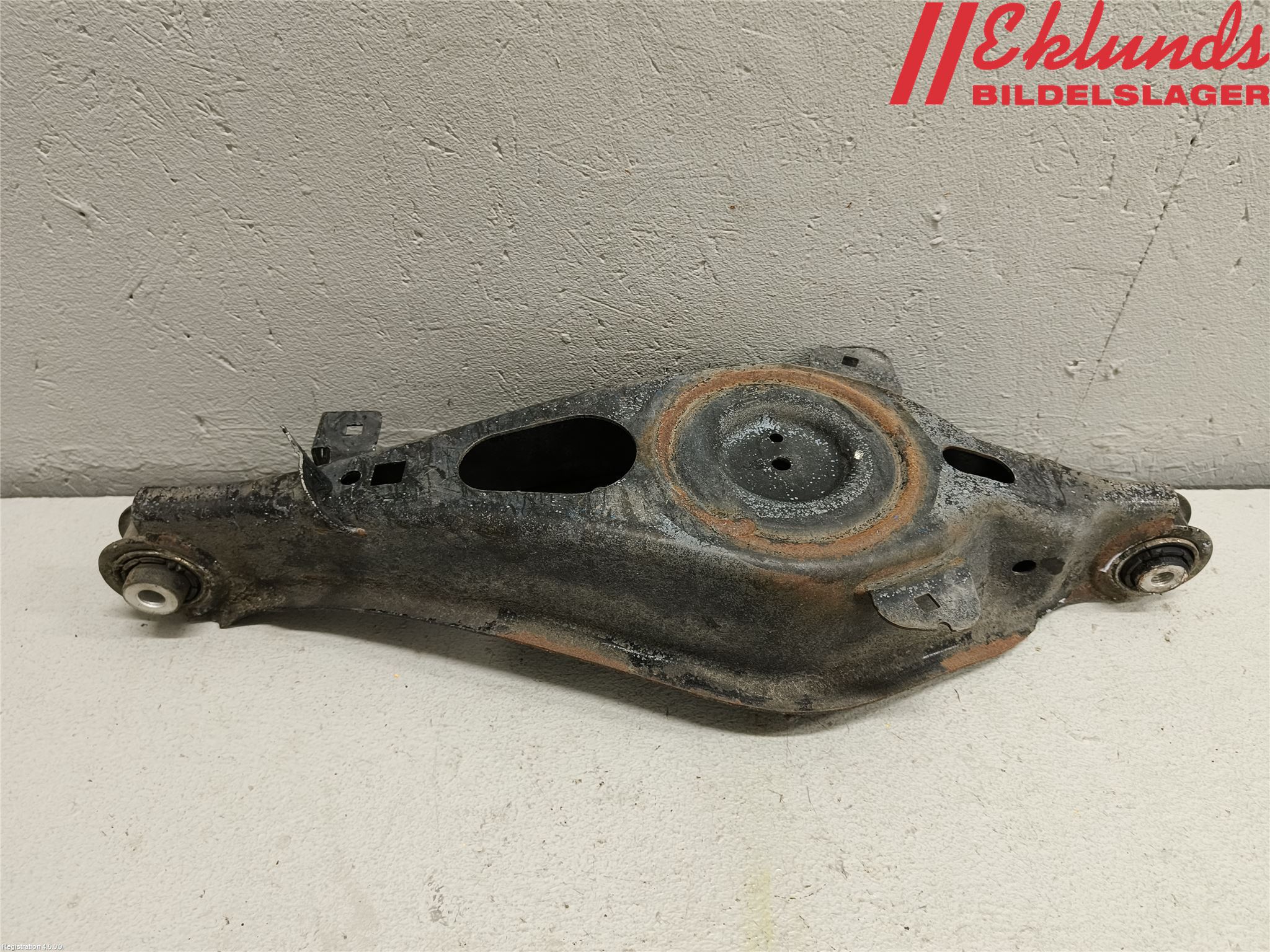 Ford FOCUS 19- Bärarm Bak Höger