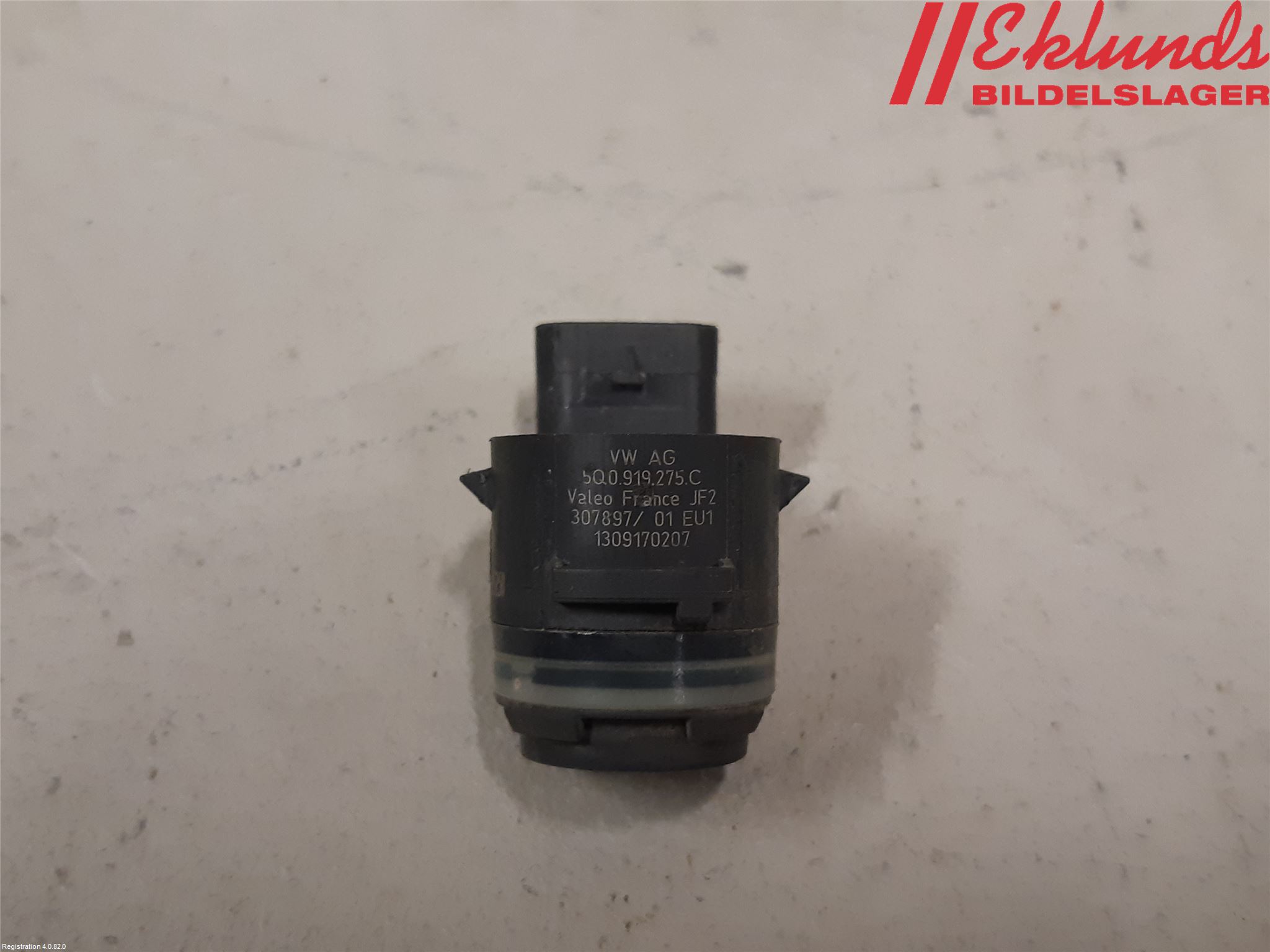 Volkswagen VW TOURAN 16- Parkeringshjälp Frontsensor