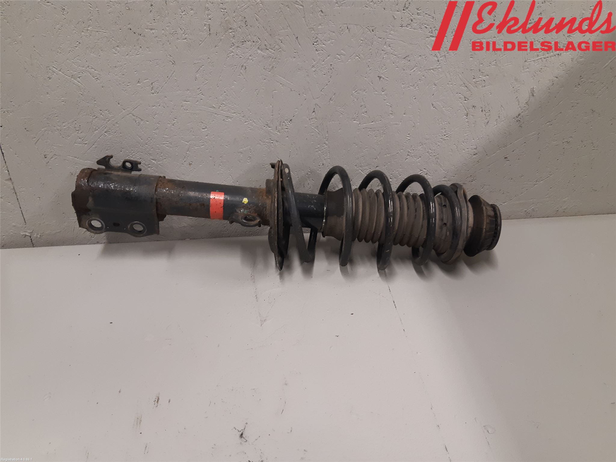 Toyota YARIS XP130 15-20 Fjäderben Fram Vänster