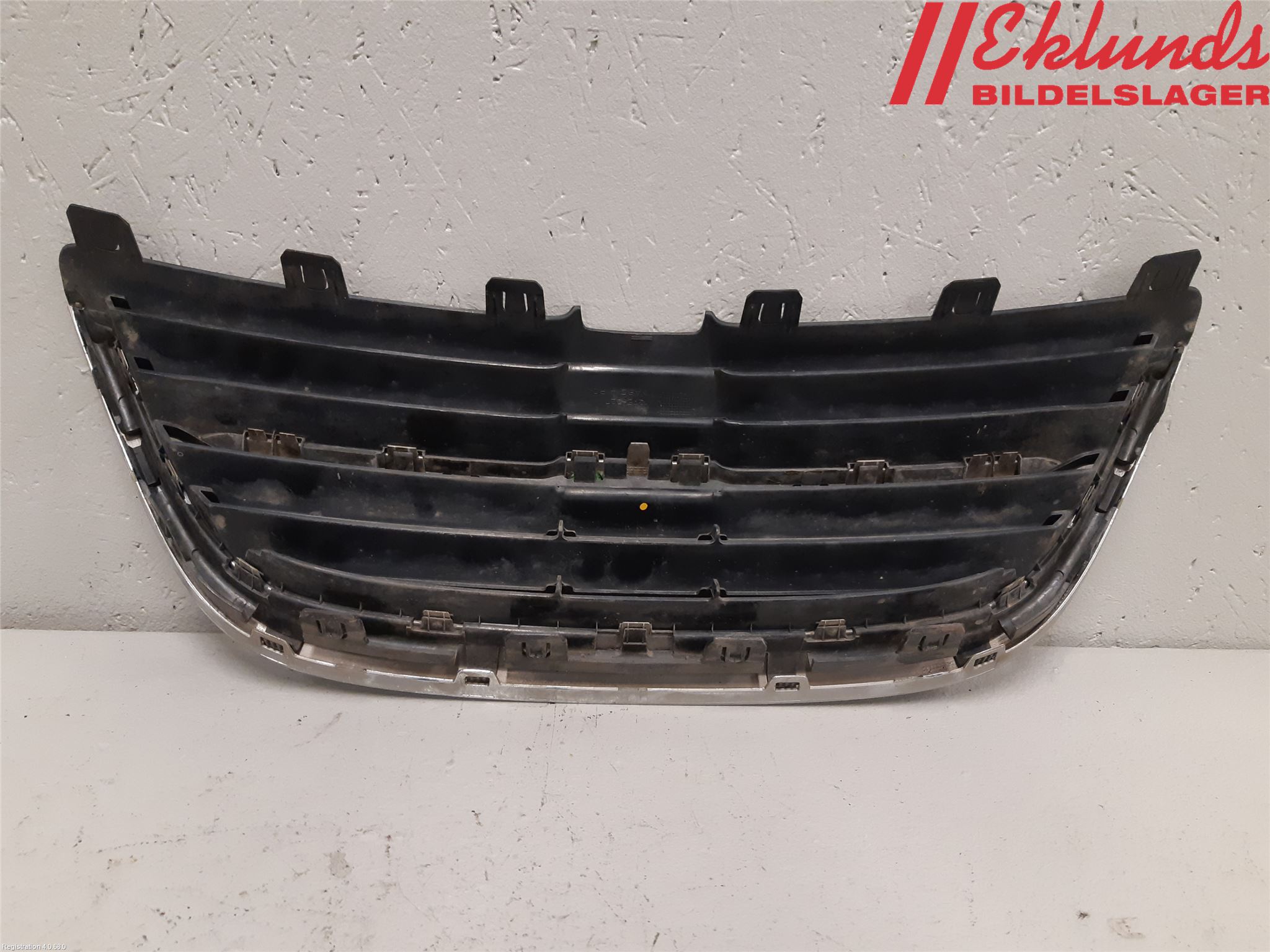 Saab 9-5     06-10 Grilldel Mitt