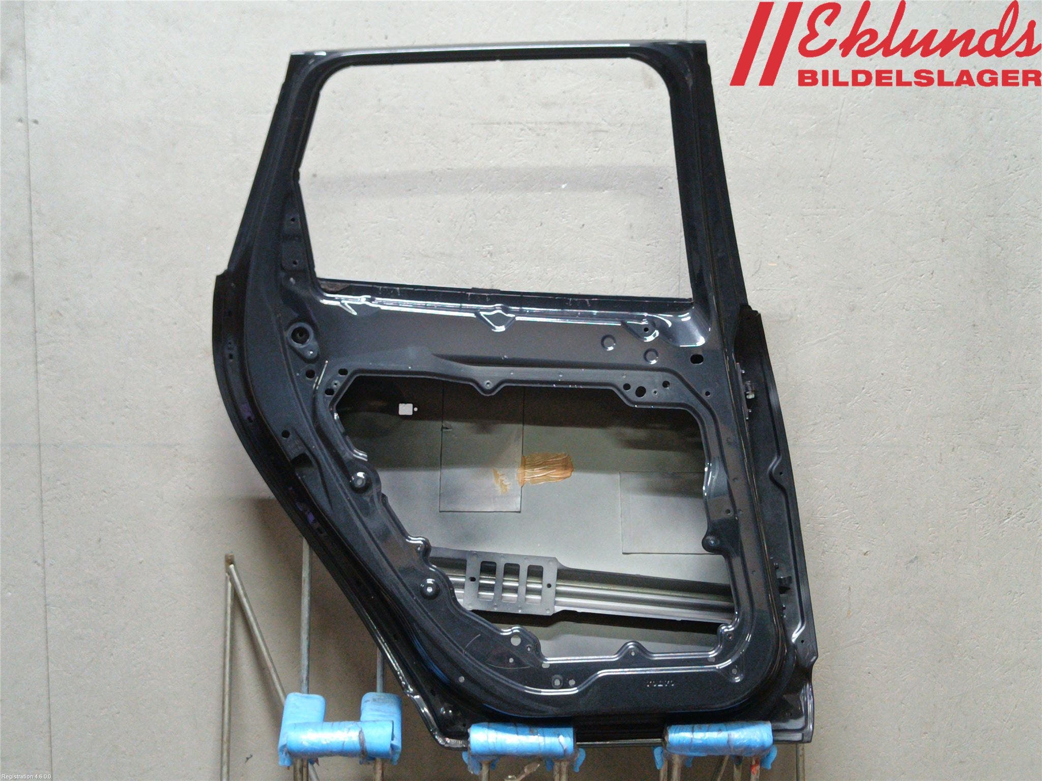 Volvo XC60 09-13 Dörr Bak Vänster