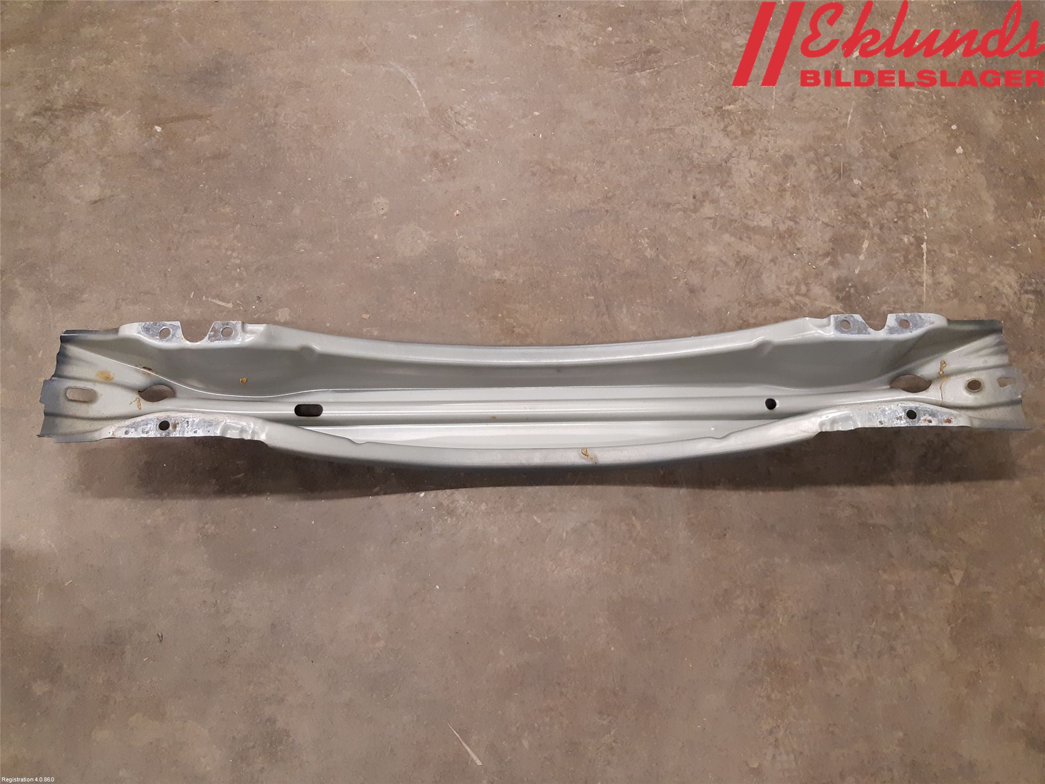 Volvo V60 11-13 Stötfångarbalk Bak