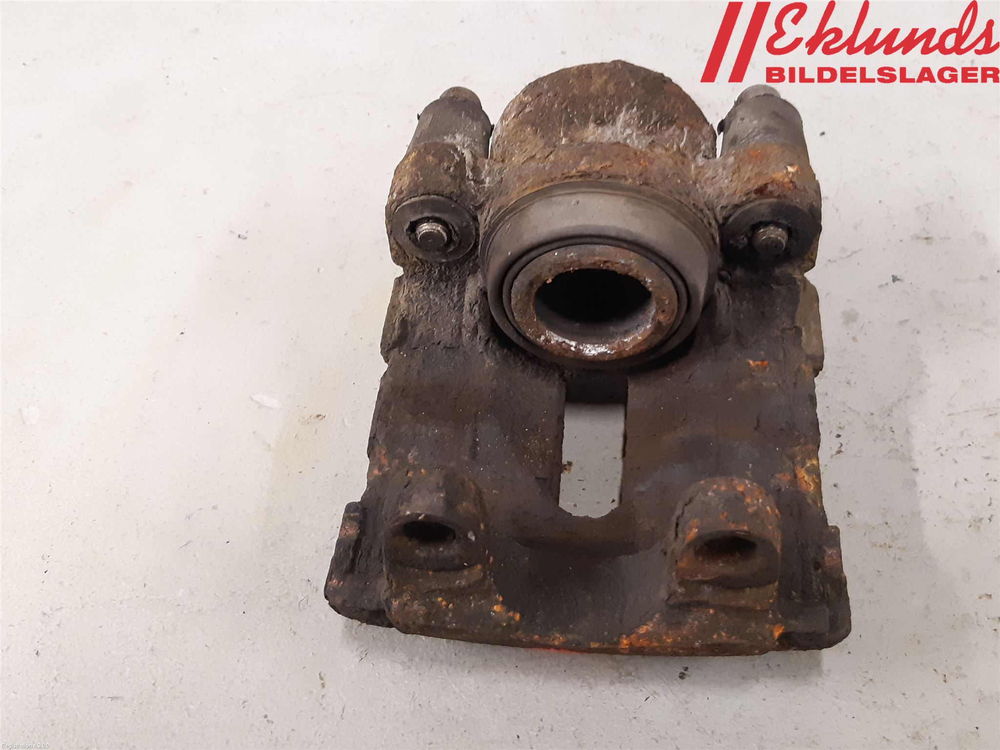 BMW 1 E87/81 5D/3D 03-11 Bromsok Bak Vänster