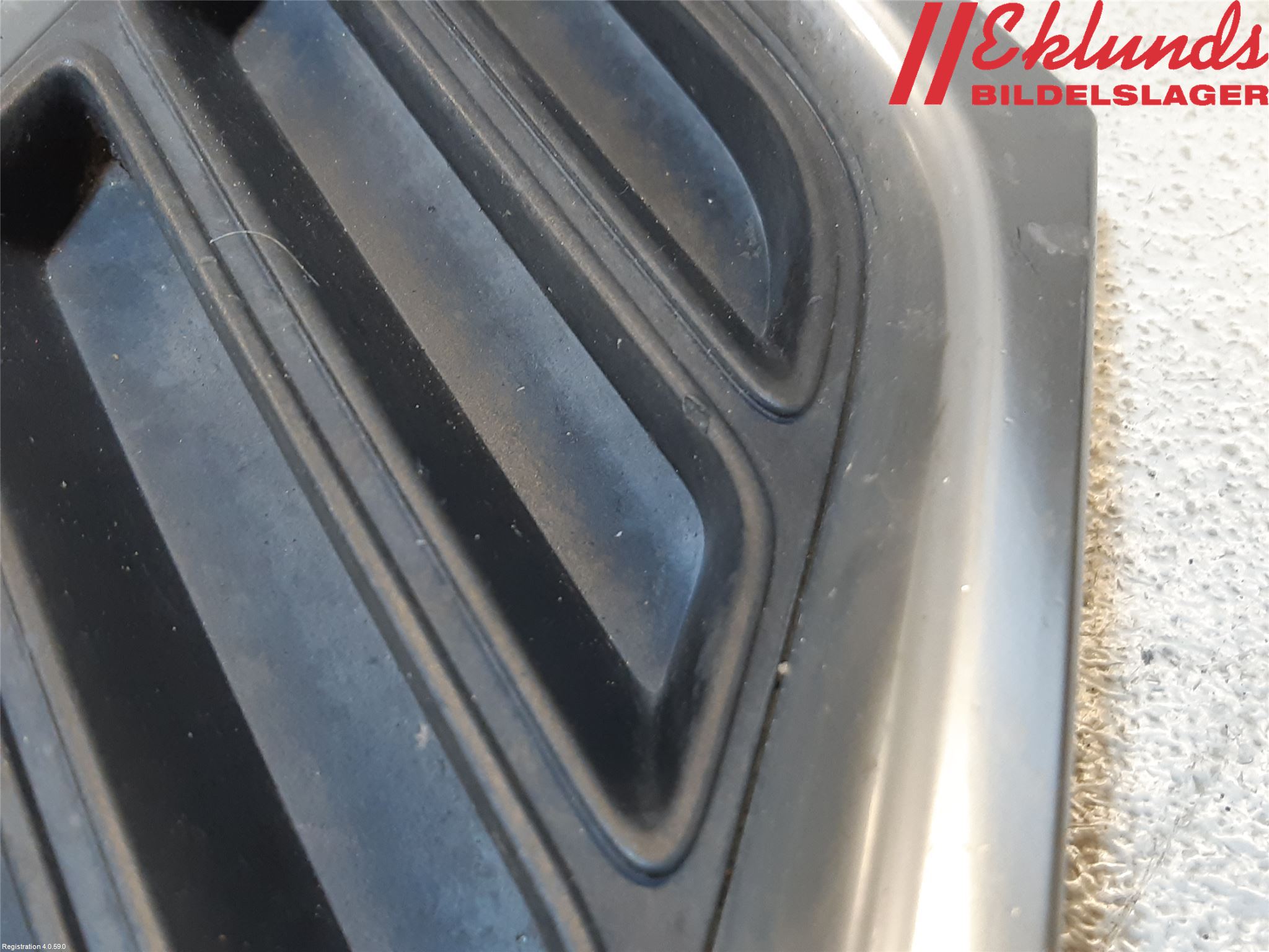 Saab 9-3 VER 2 Grilldel Höger