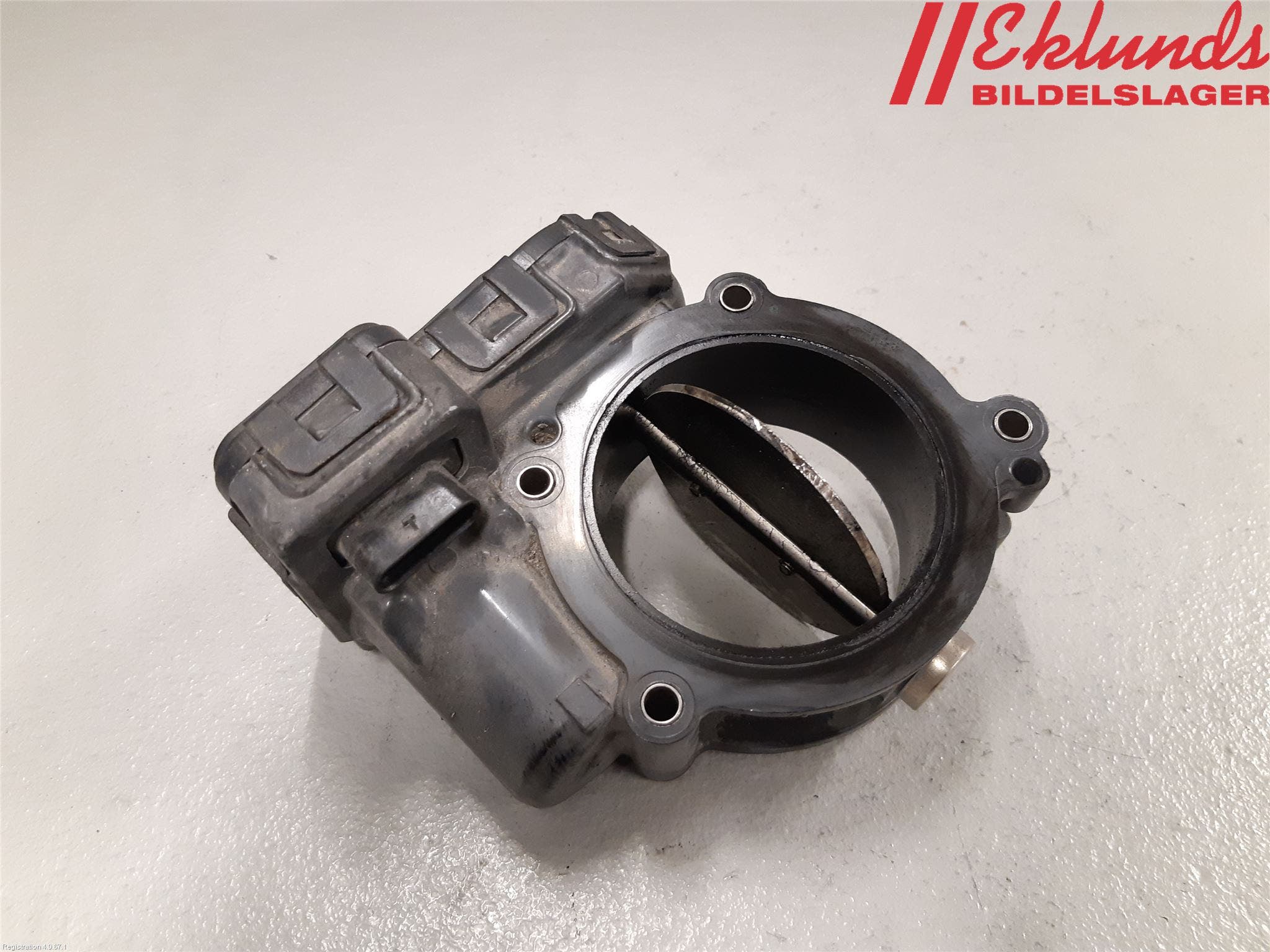 Mercedes-Benz MB C-KLASS (W205) 14-21 Injspjällhus