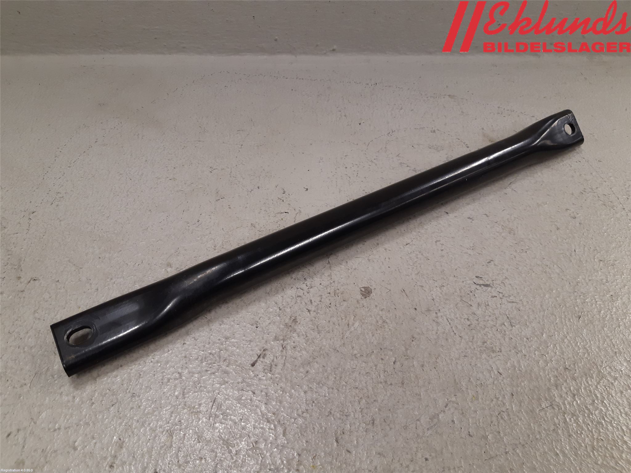 BMW 5 F10/F11/F18 09-17 Frontplåt