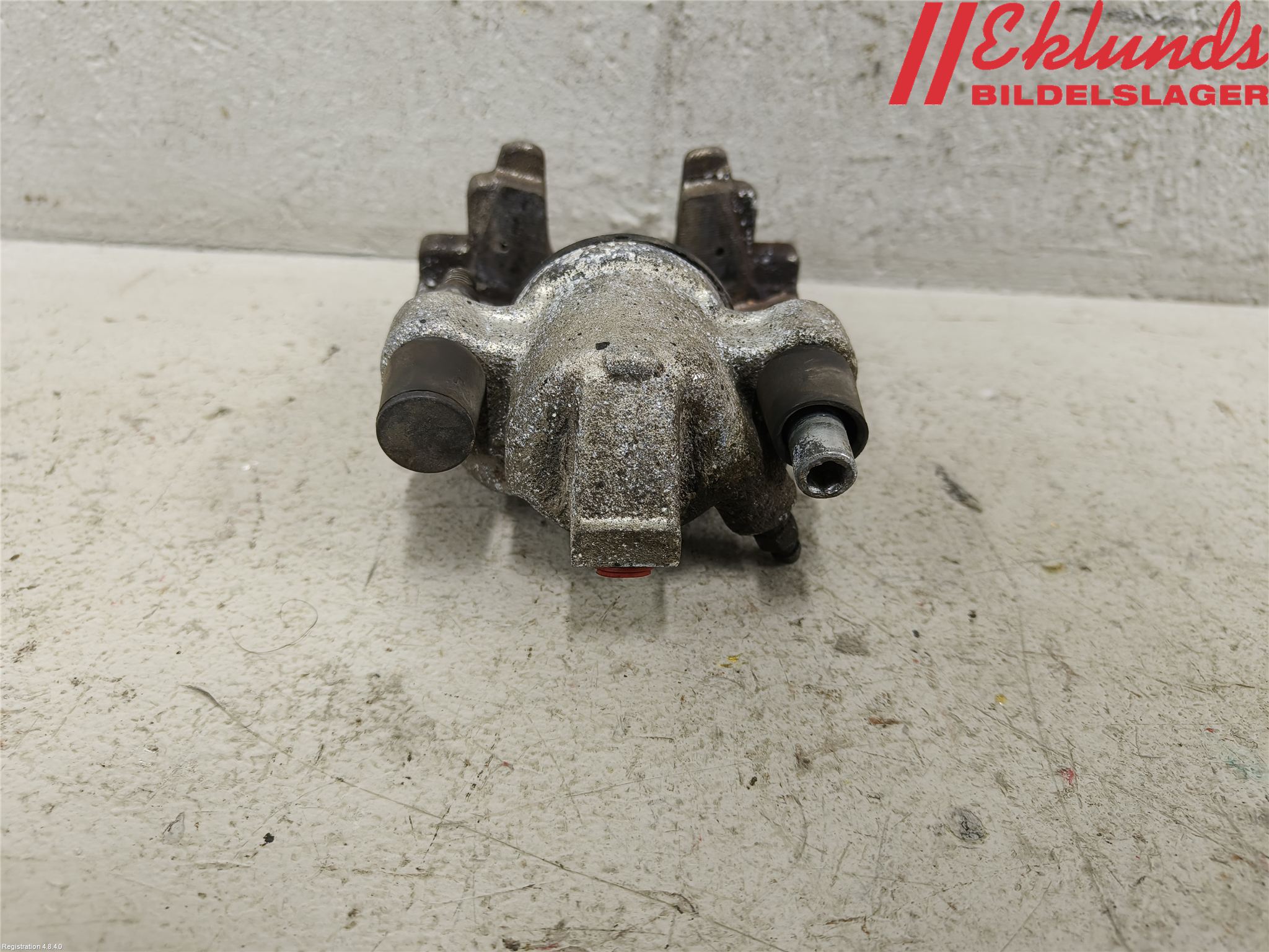 Volvo V70 00-04 Bromsok Bak Vänster