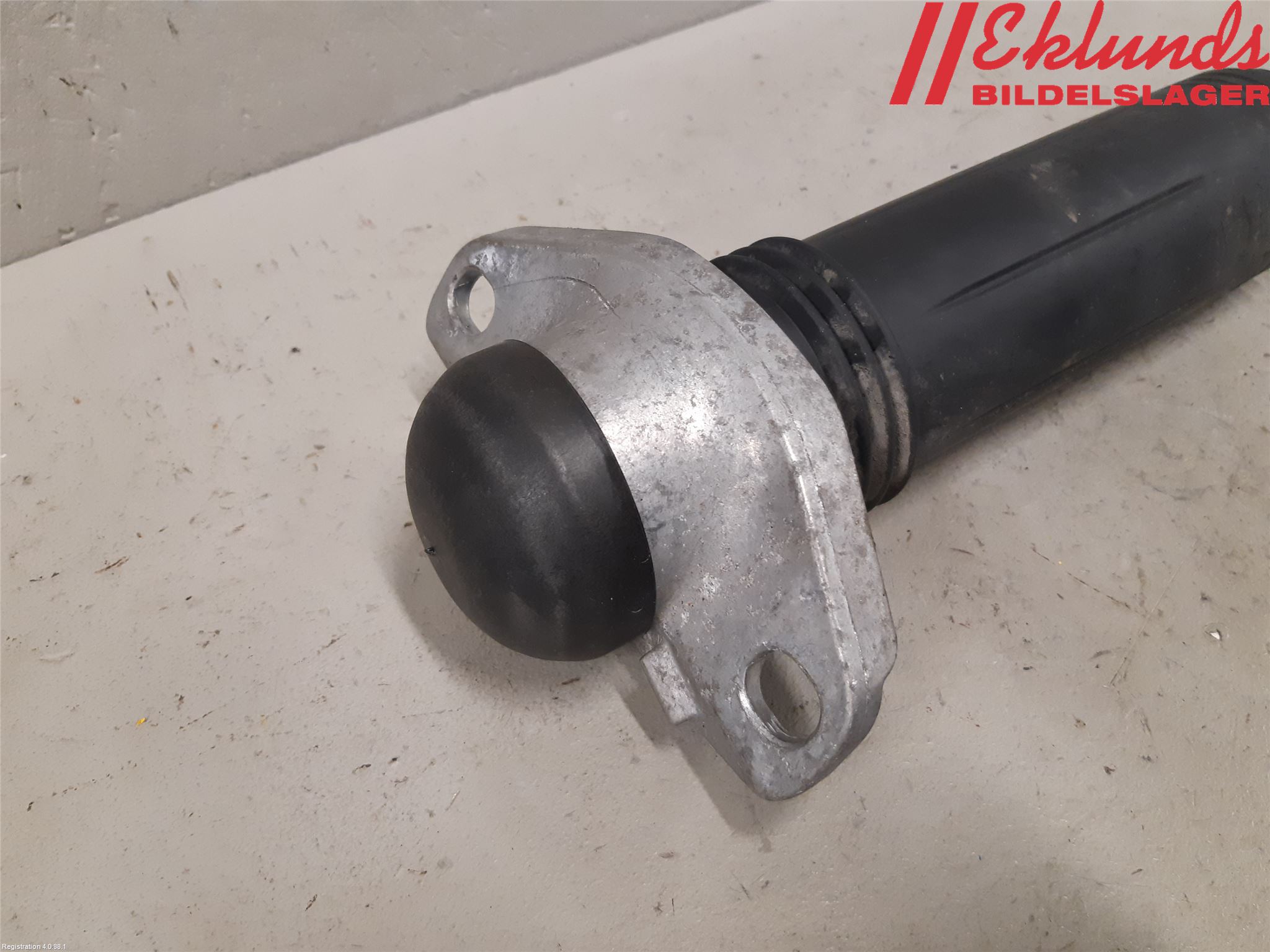 Toyota COROLLA 19- Stötdämpare Bak