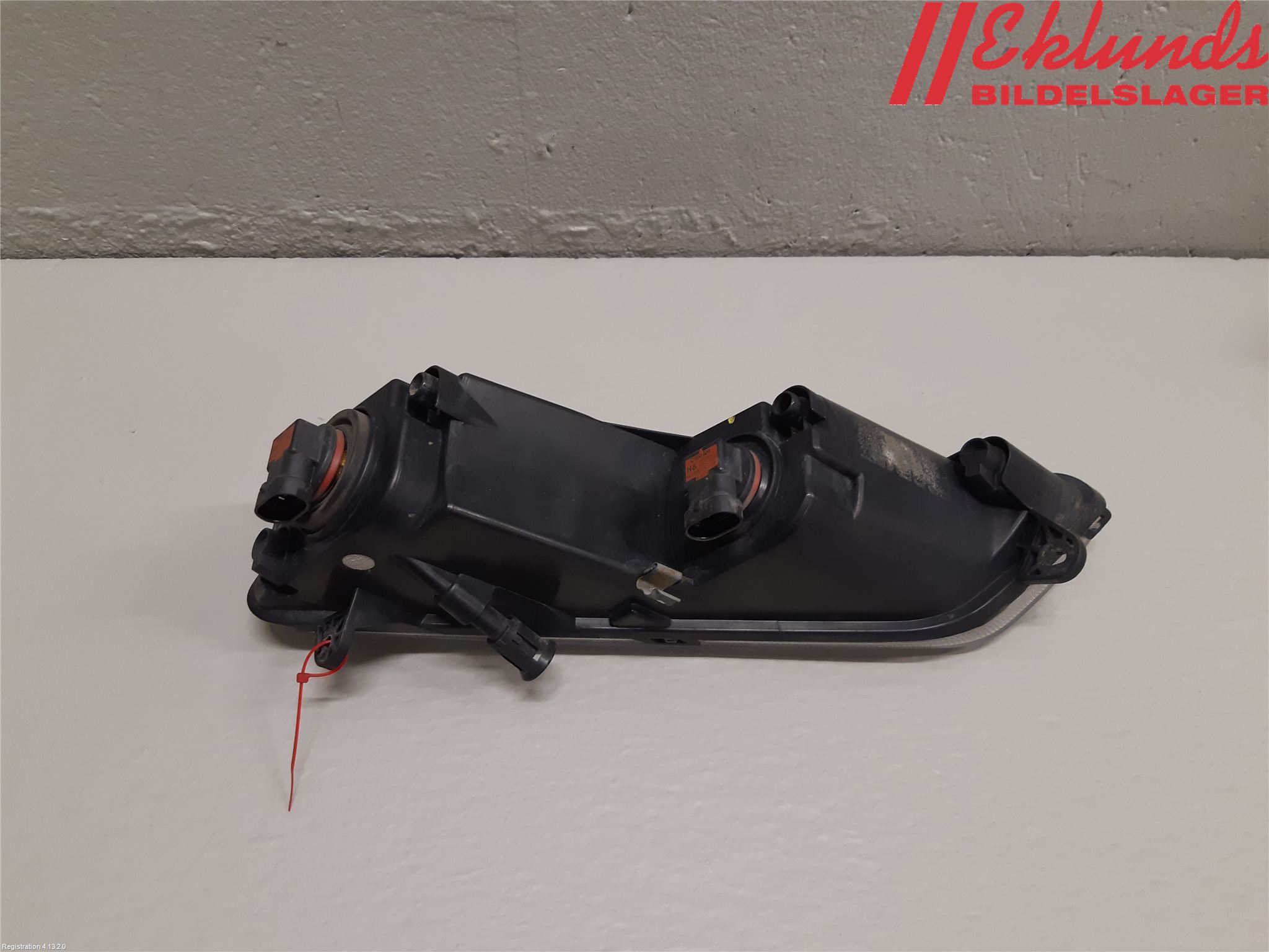 Volkswagen VW PASSAT 11-14 Dimljus-Varselljus Fram