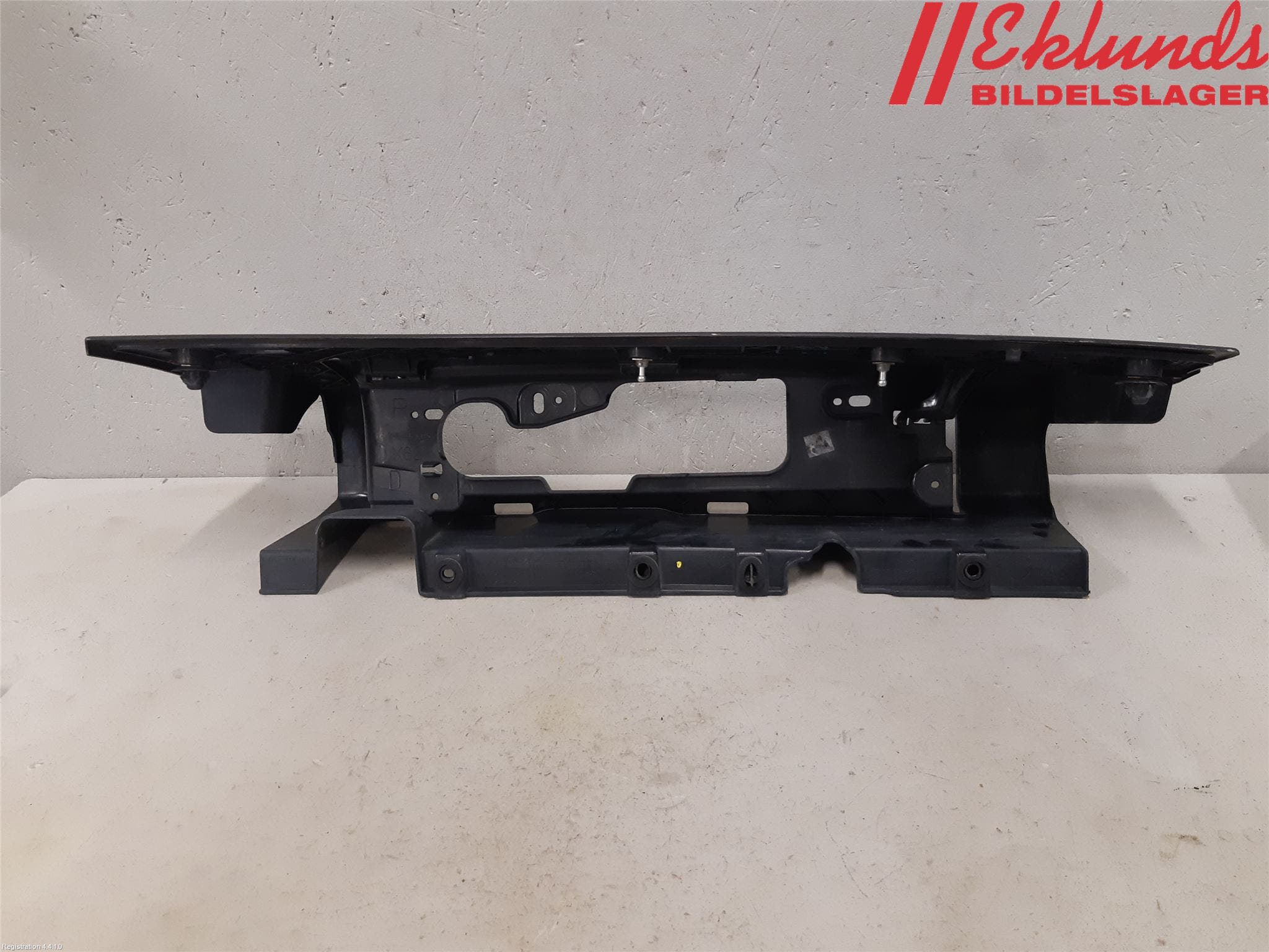 Opel VIVARO 15-19 Bakljussarg