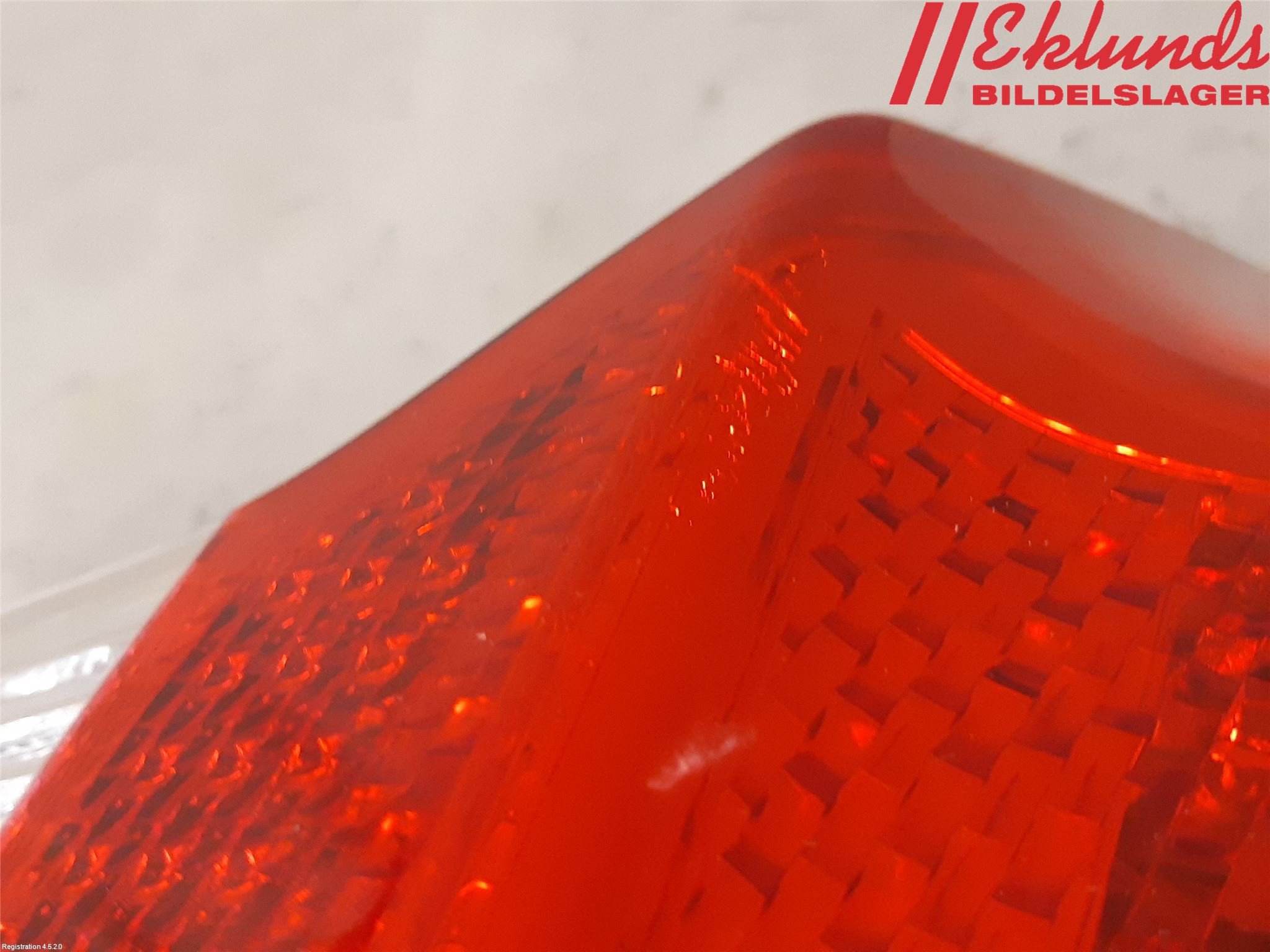 Volvo XC70 08-13 Bakljus Lucka Vä