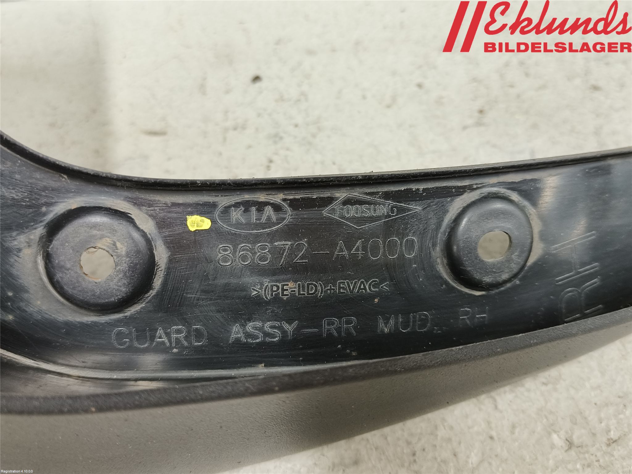 Kia CARENS III 13-19 Stänkskydd