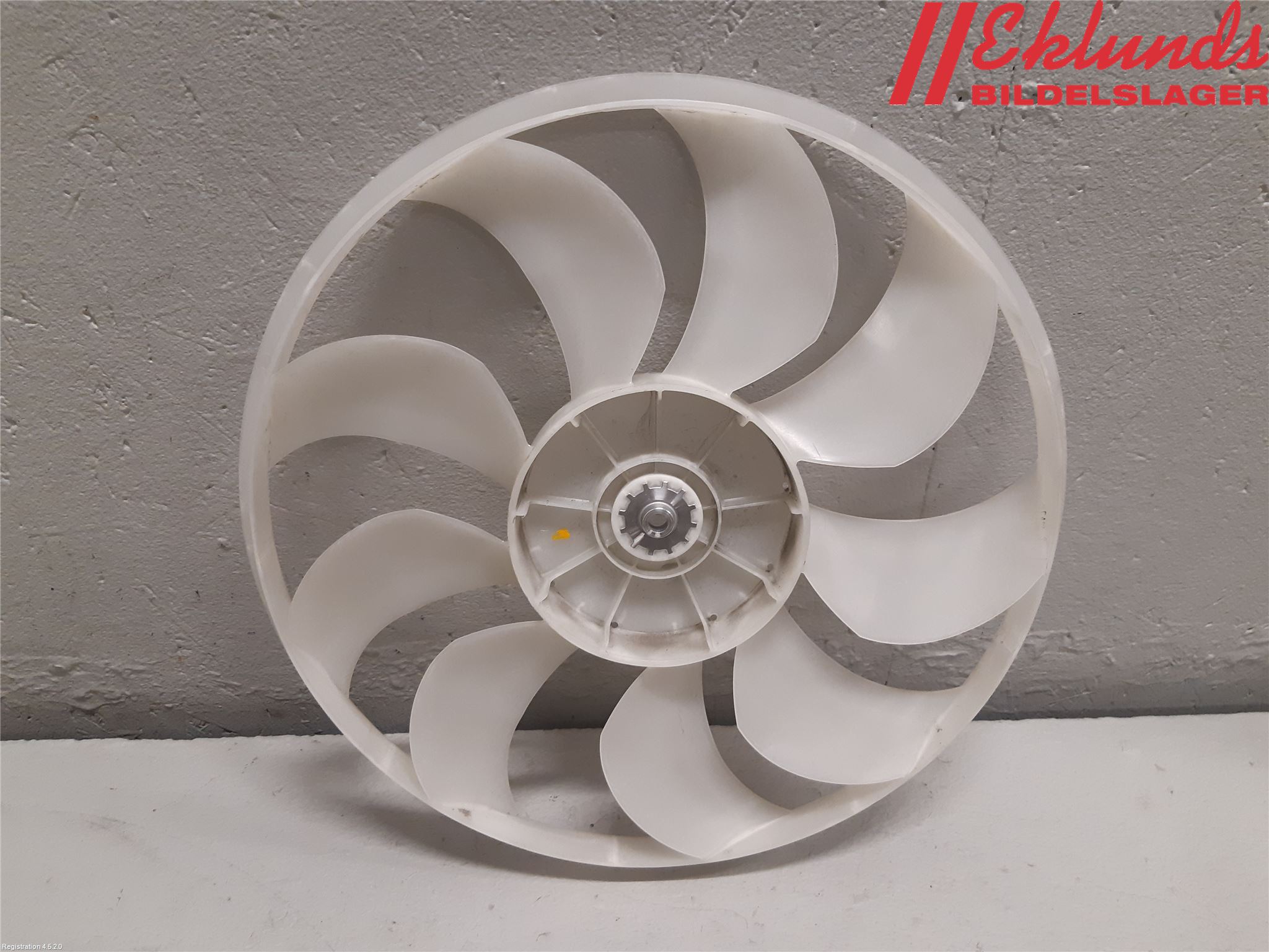 Subaru XV 12-17 Kylfläkt-Vinge