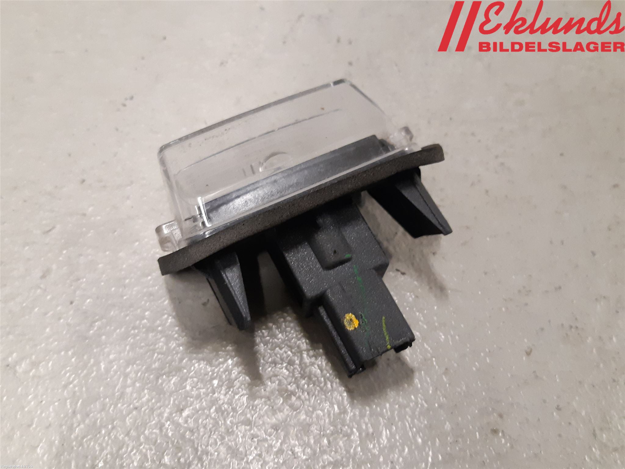 Toyota YARIS XP130 15-20 Skylt Belysning