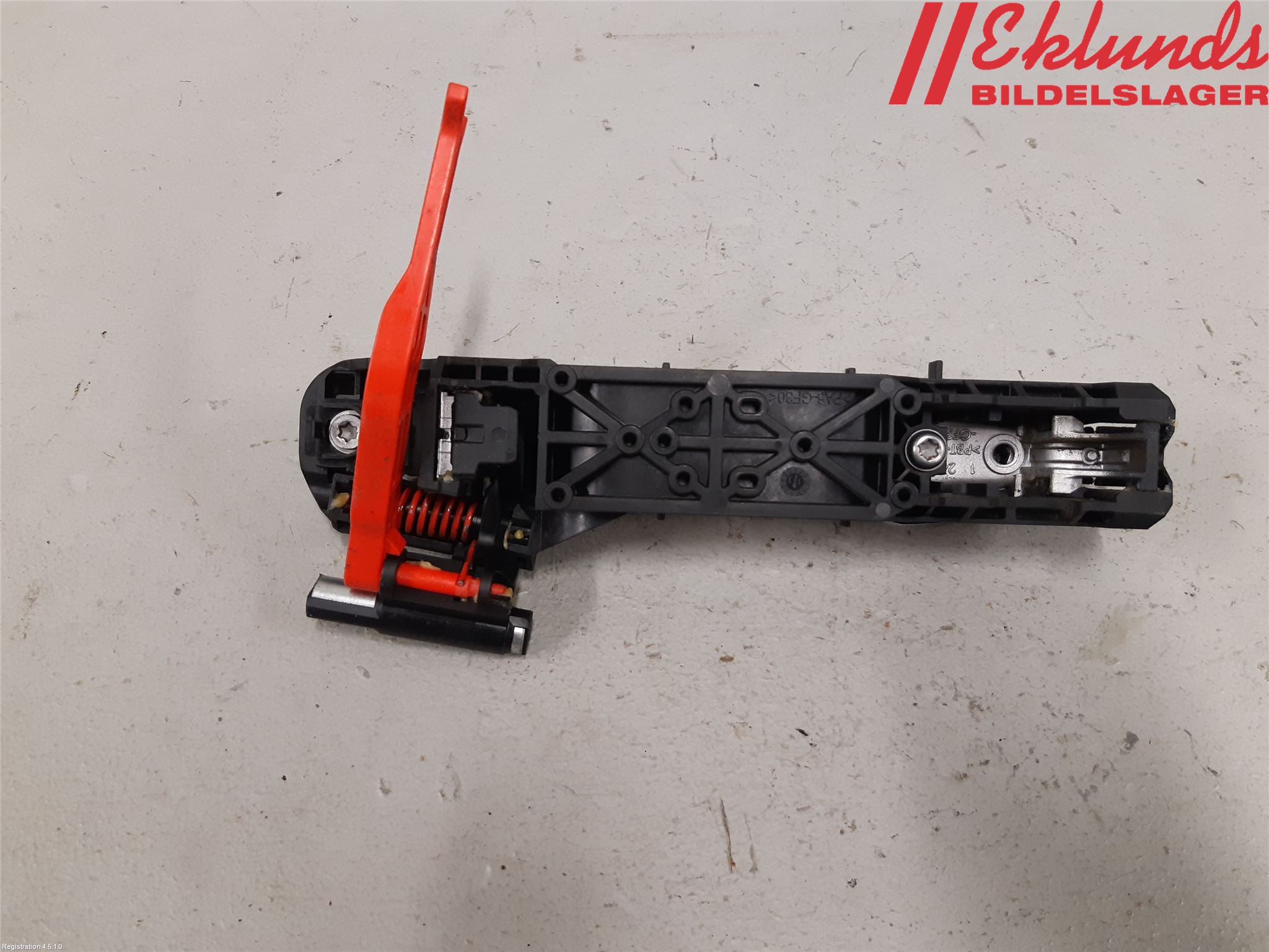 Toyota YARIS XP130 12-14 Dörrhandtag Yttre Hö