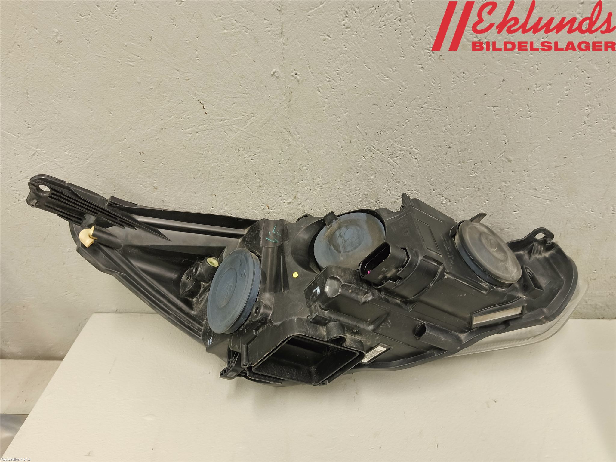Ford FOCUS 15-18 Strålkastare Vänster
