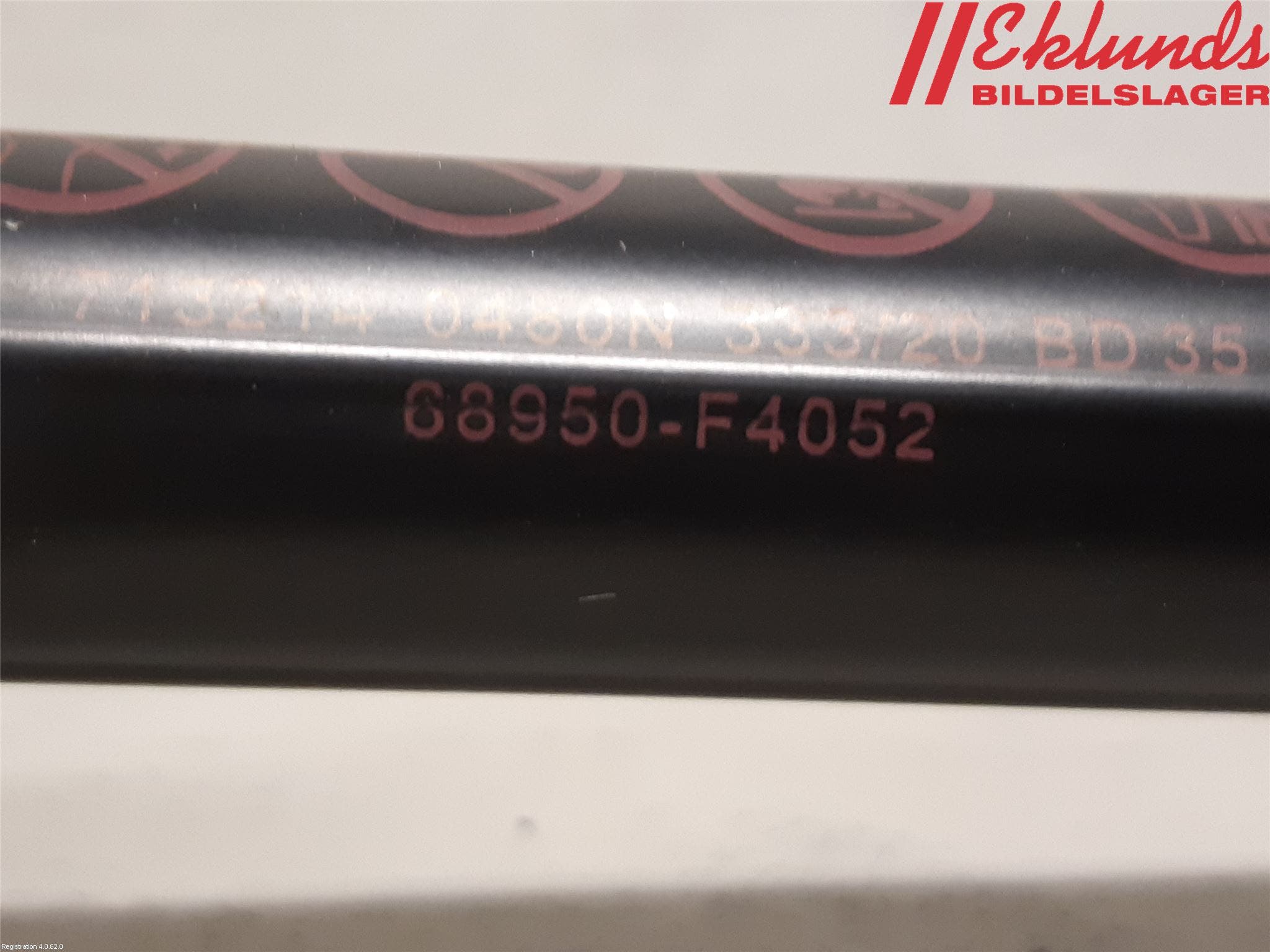 Toyota C-HR 16-23 Gasfjäder Baklucka