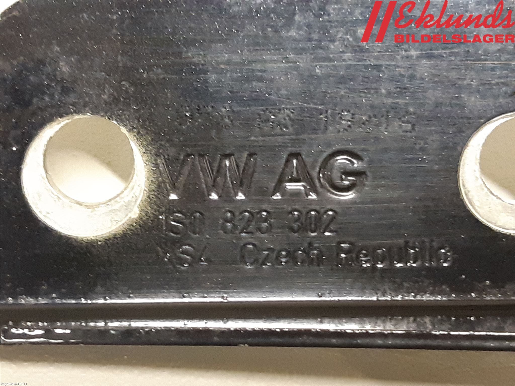 Volkswagen VW UP! / E-UP! Huvgångjärn