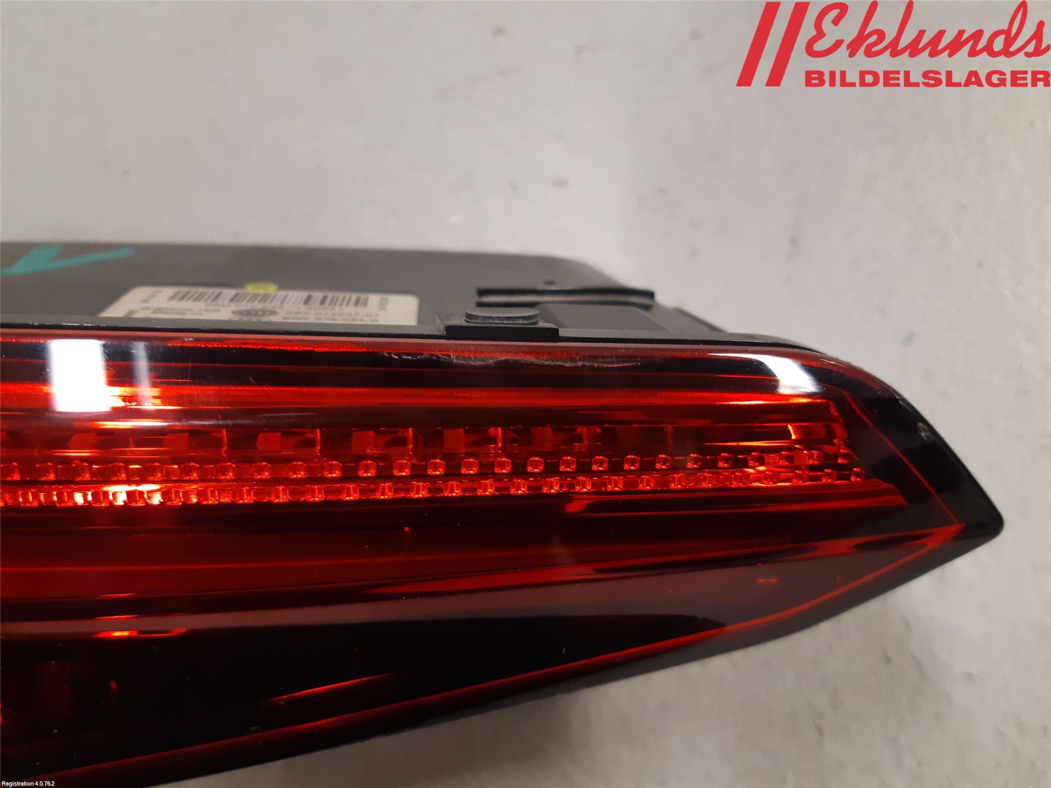 Audi A4/S4 B9 16-19 Bakljus Lucka Vä