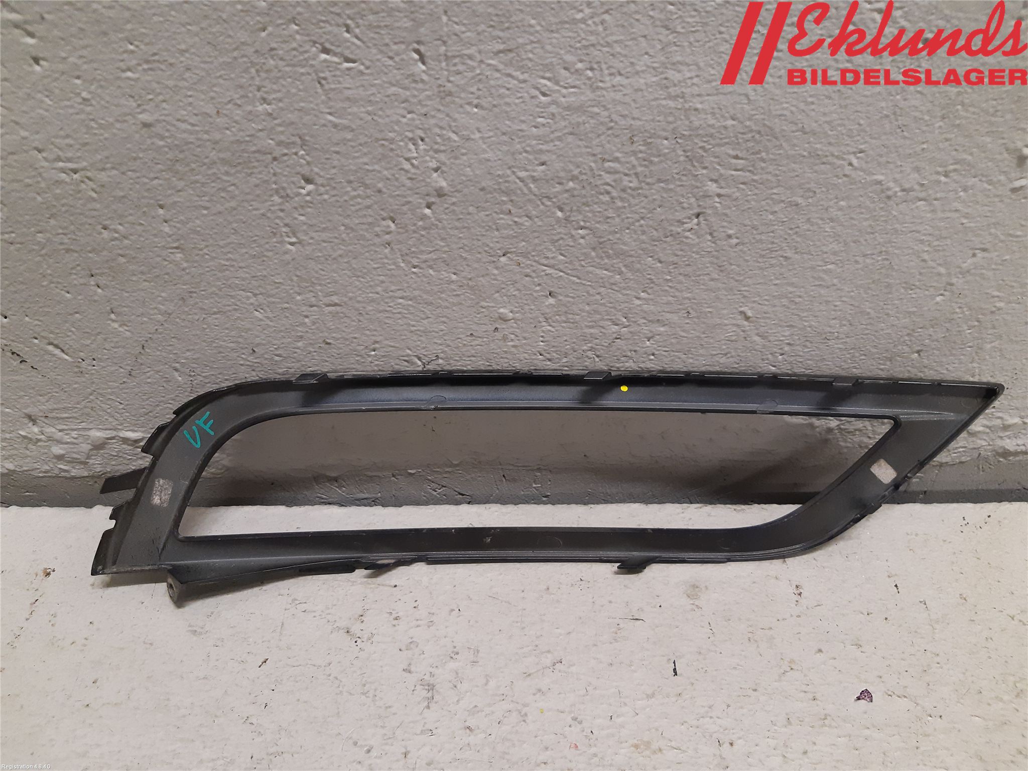 Volkswagen VW PASSAT 11-14 Dimljussarg Fram