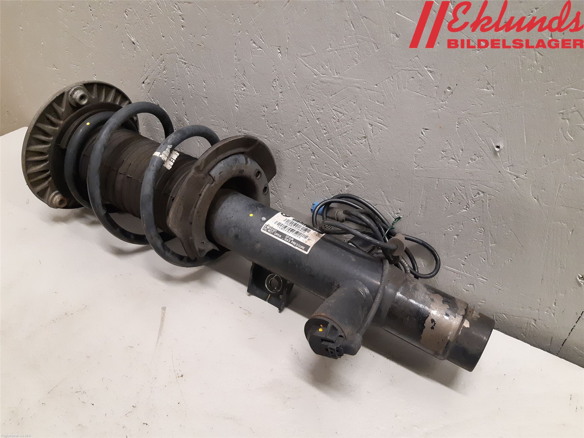 BMW 4 F32/F33/F82/F83 13-20 Fjäderben Fram Höger