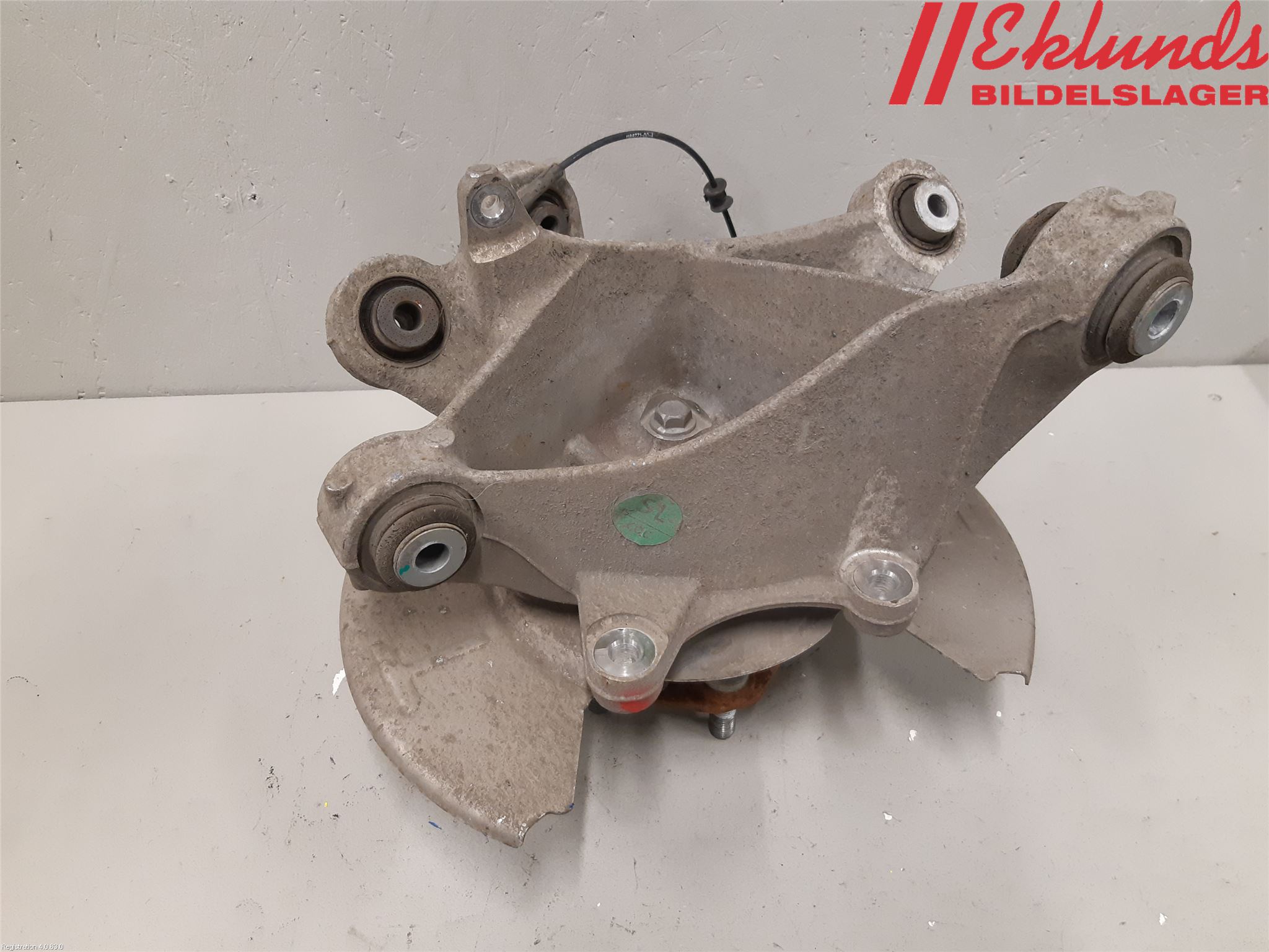 Tesla MODEL Y 21- Hjullagerhus-Spindel Vä B