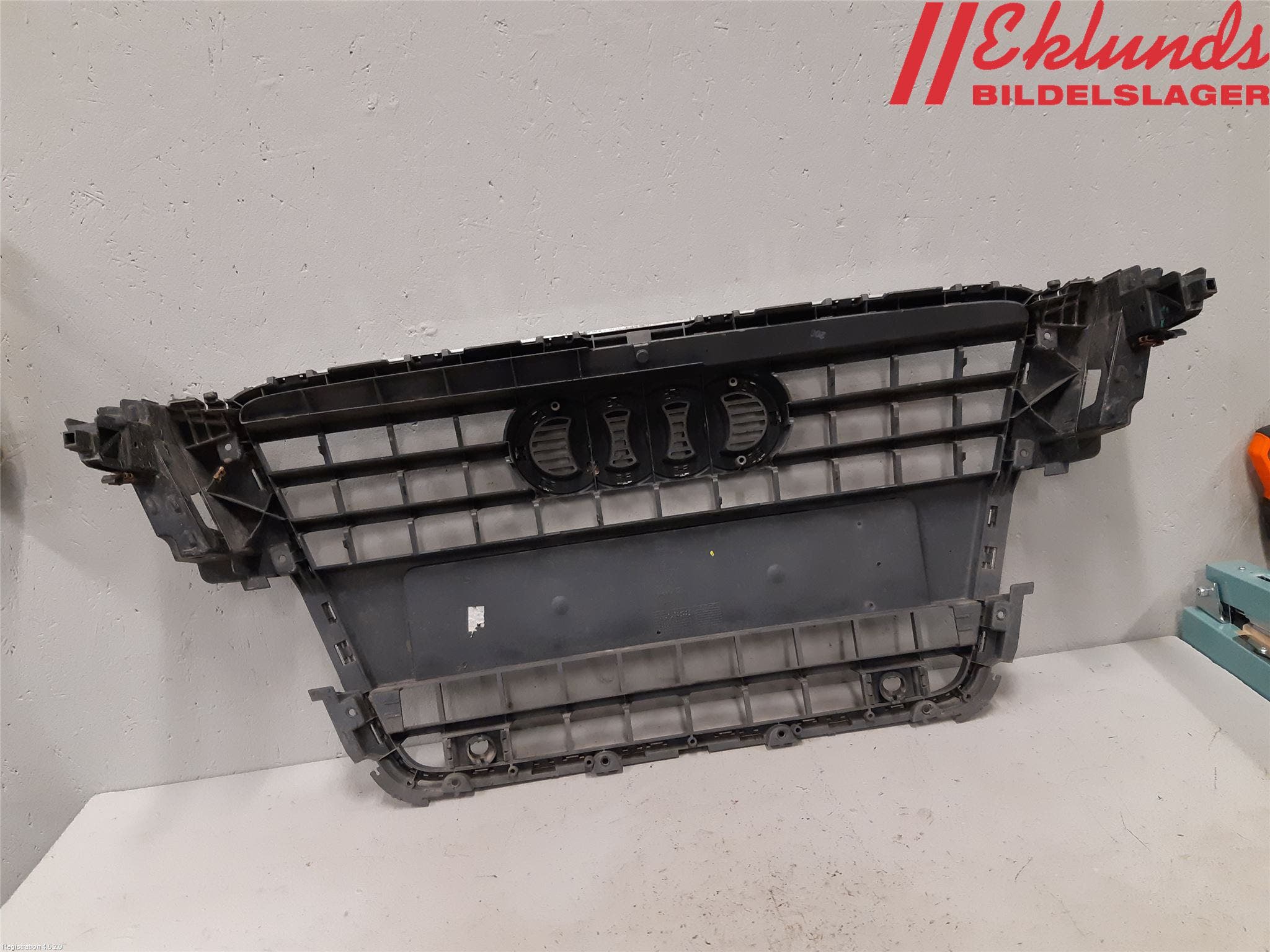 Audi A5 07-16 Grill Komp