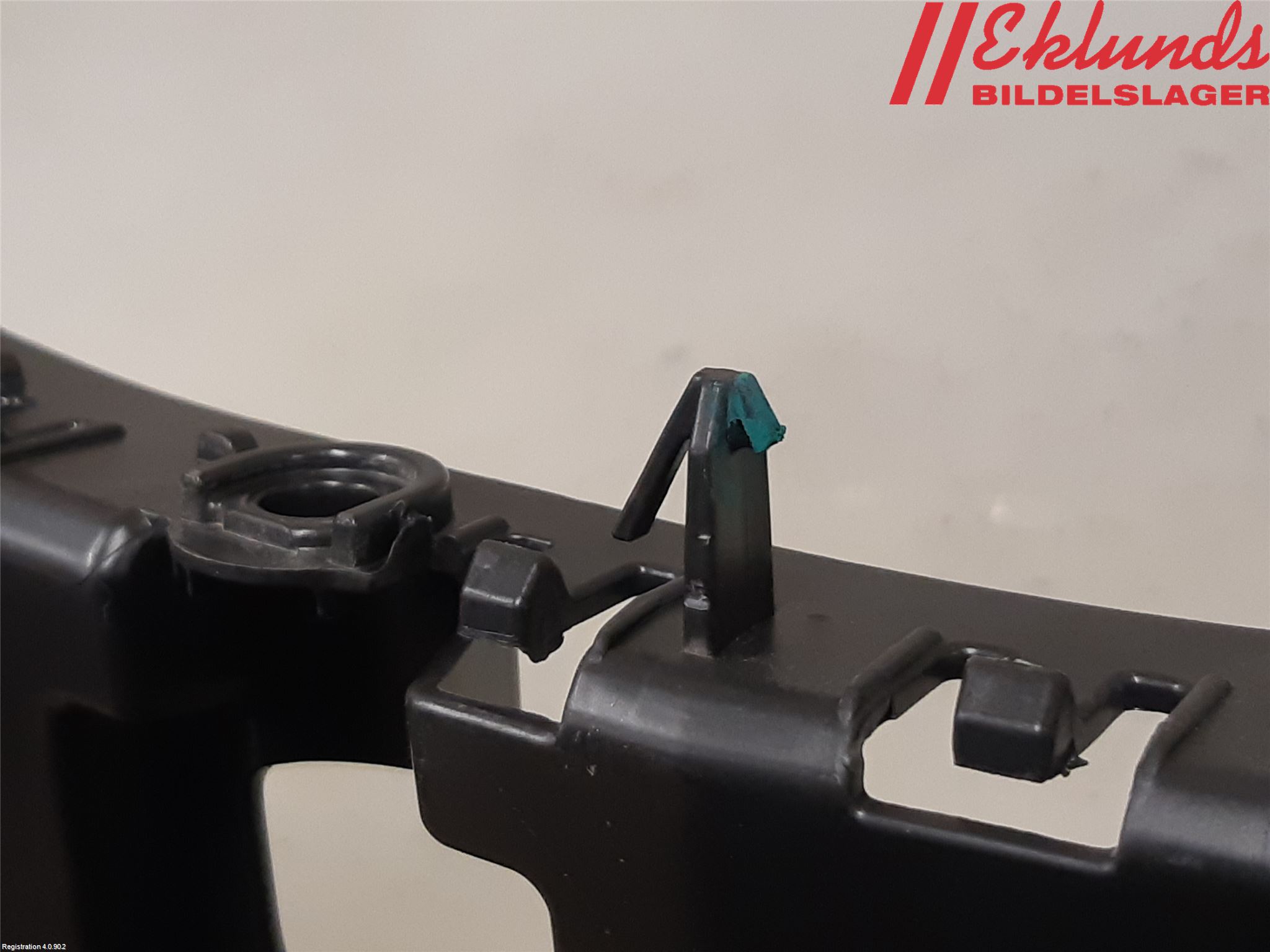 Peugeot 2008/E-2008 20- Stötfångarfäste Bak Hö