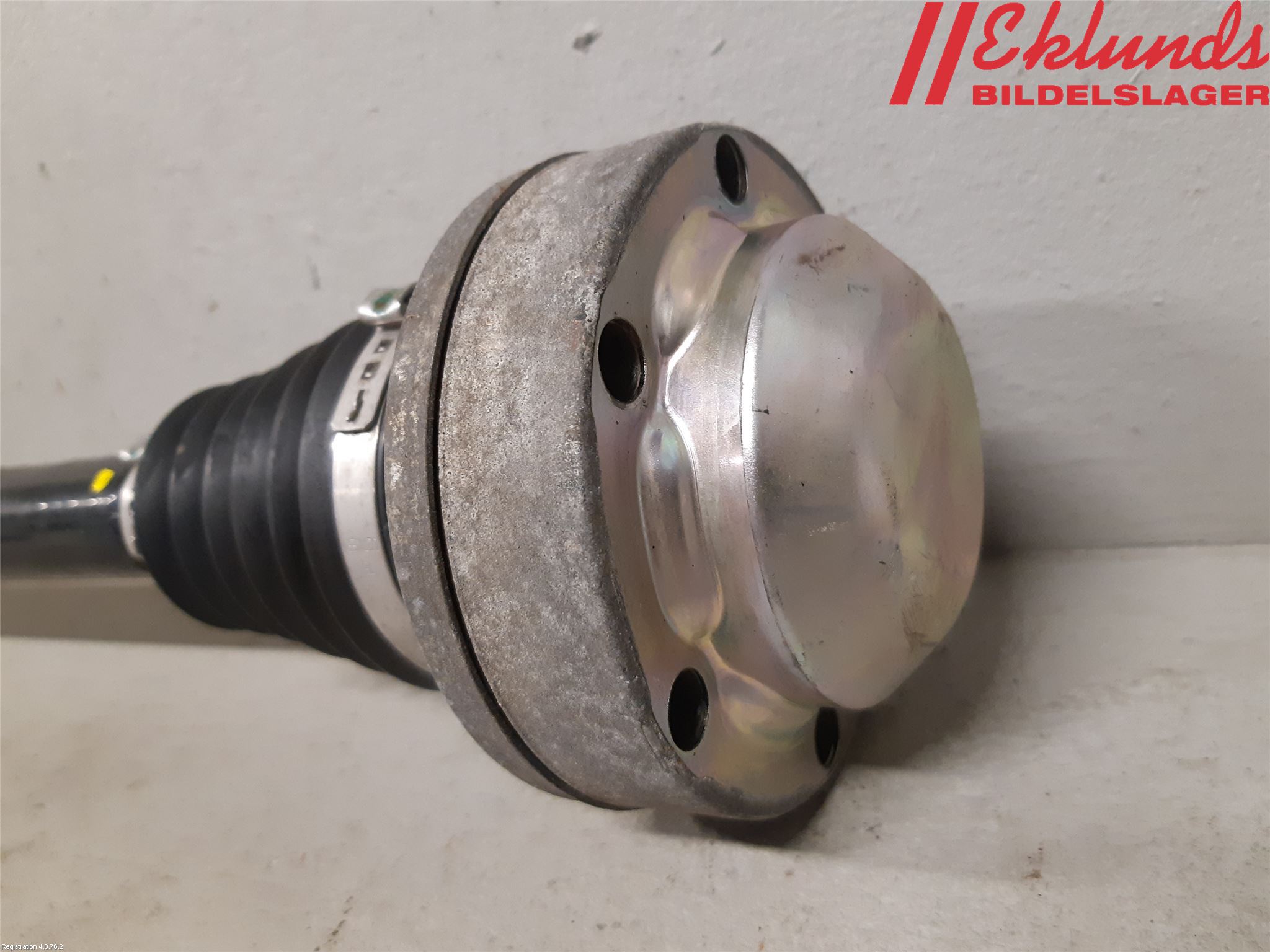 Audi A4/S4 B9 16-19 Drivaxel Bak Vänster