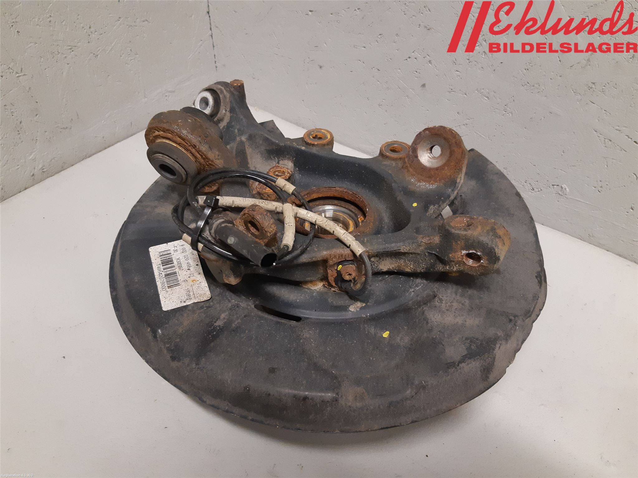 BMW 3 F30/F31/F80 12-19 Hjullagerhus Bak Hö