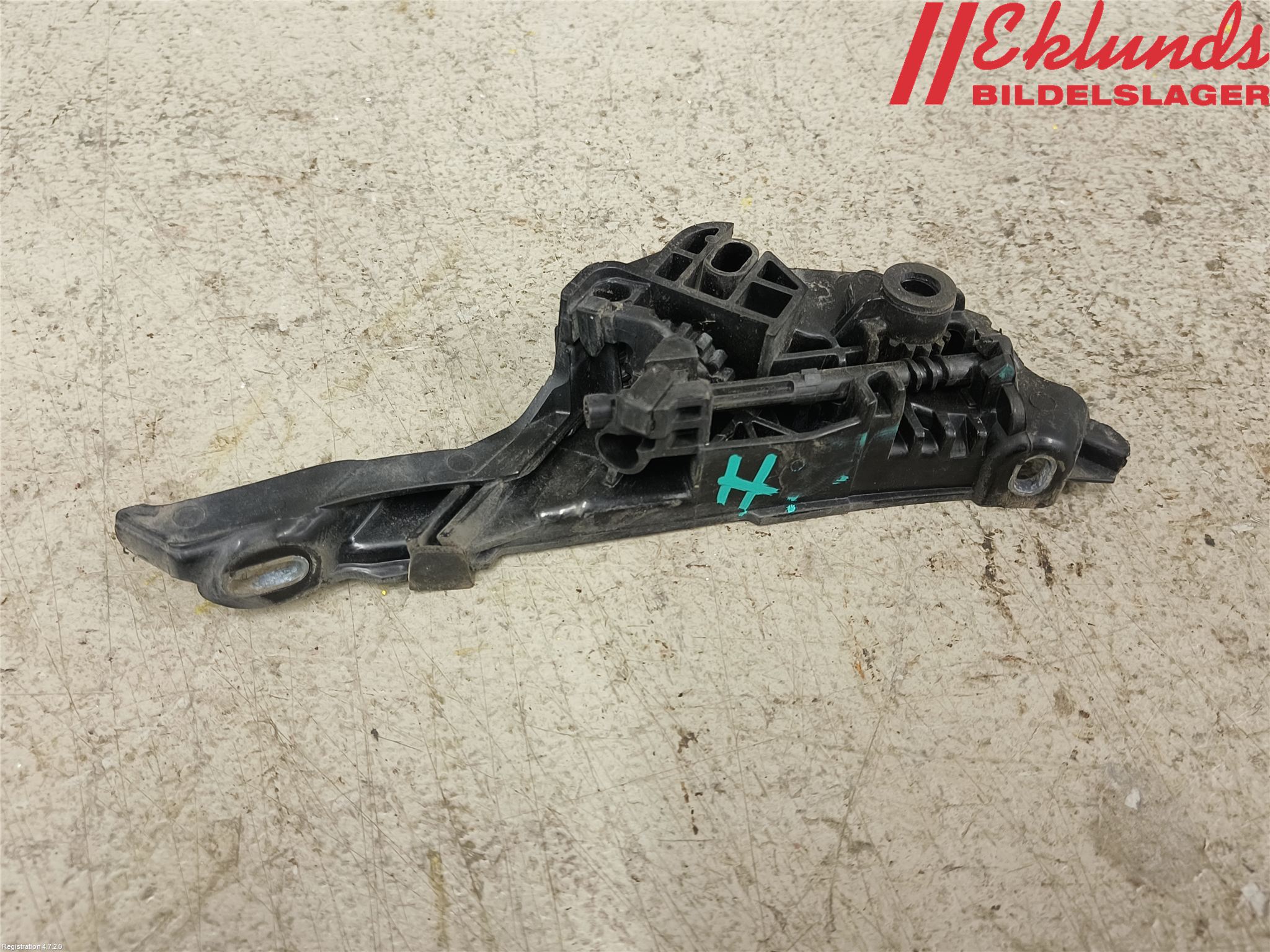 BMW 5 G30/G31/F90 17-23 Inredning Bakluckeklädsel