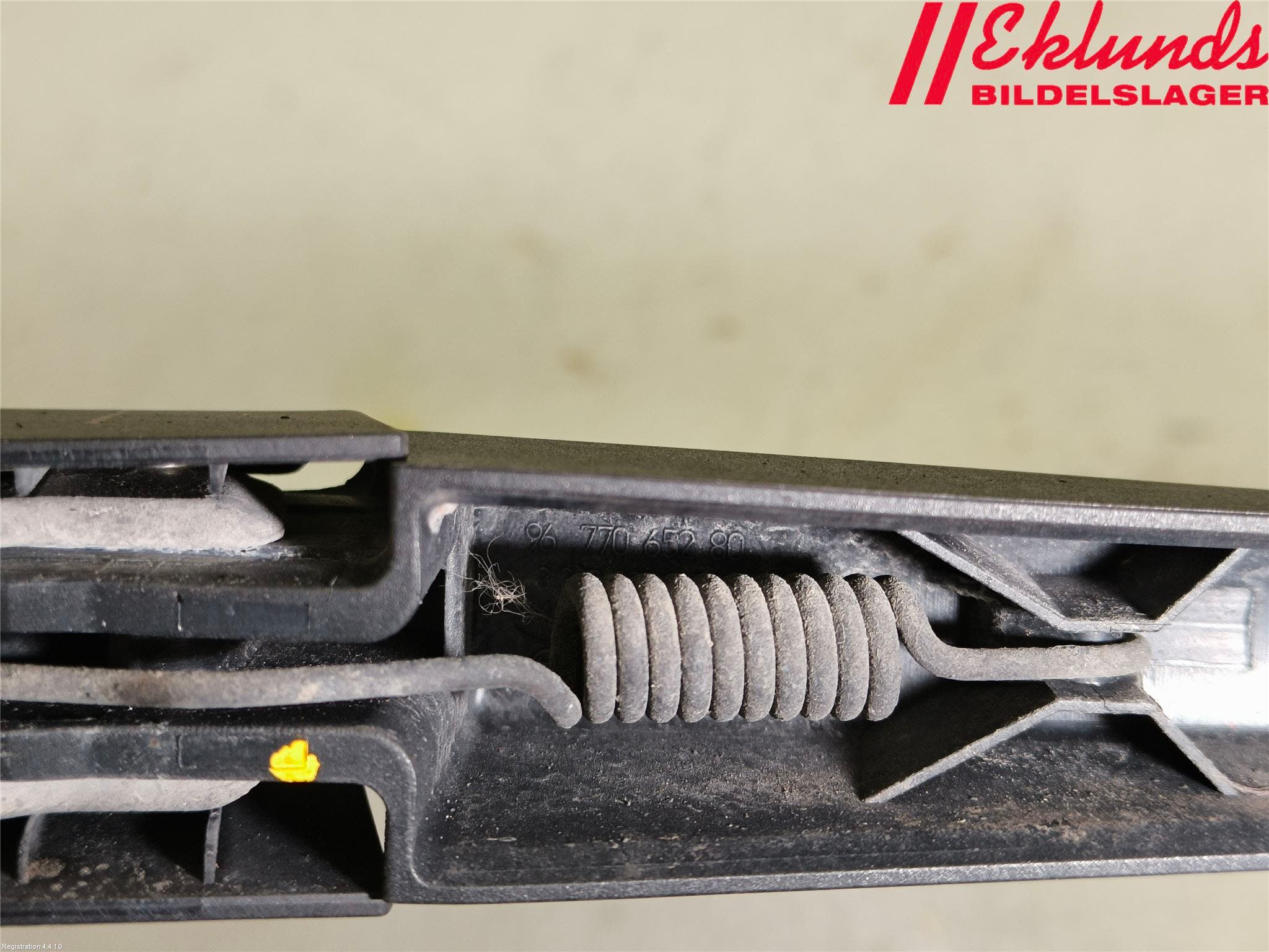 Citroen C4 GRAND PICASSO 14-18 Torkararm-Bakruta