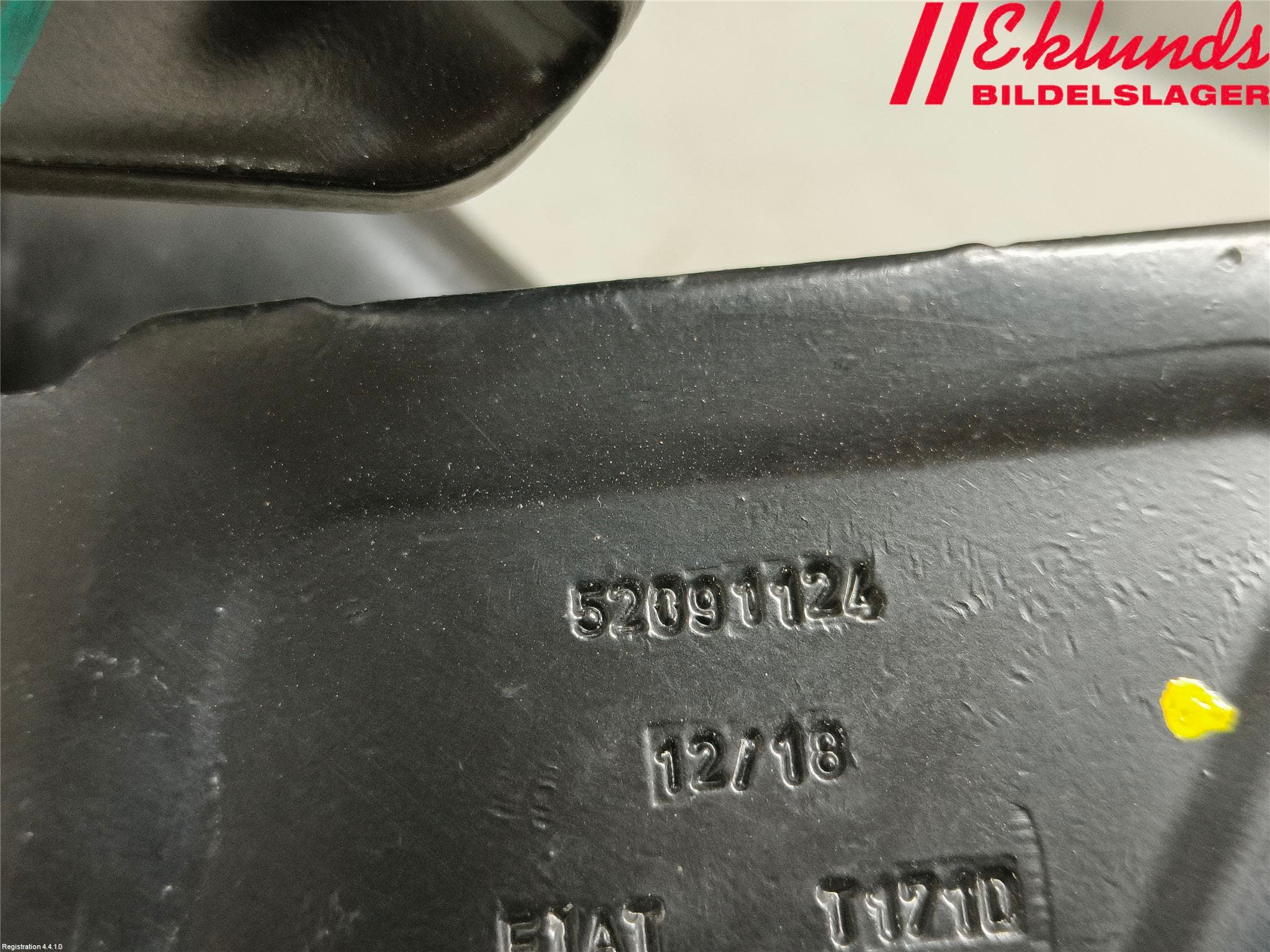 Fiat DOBLO CARGO Dörrgångjärn