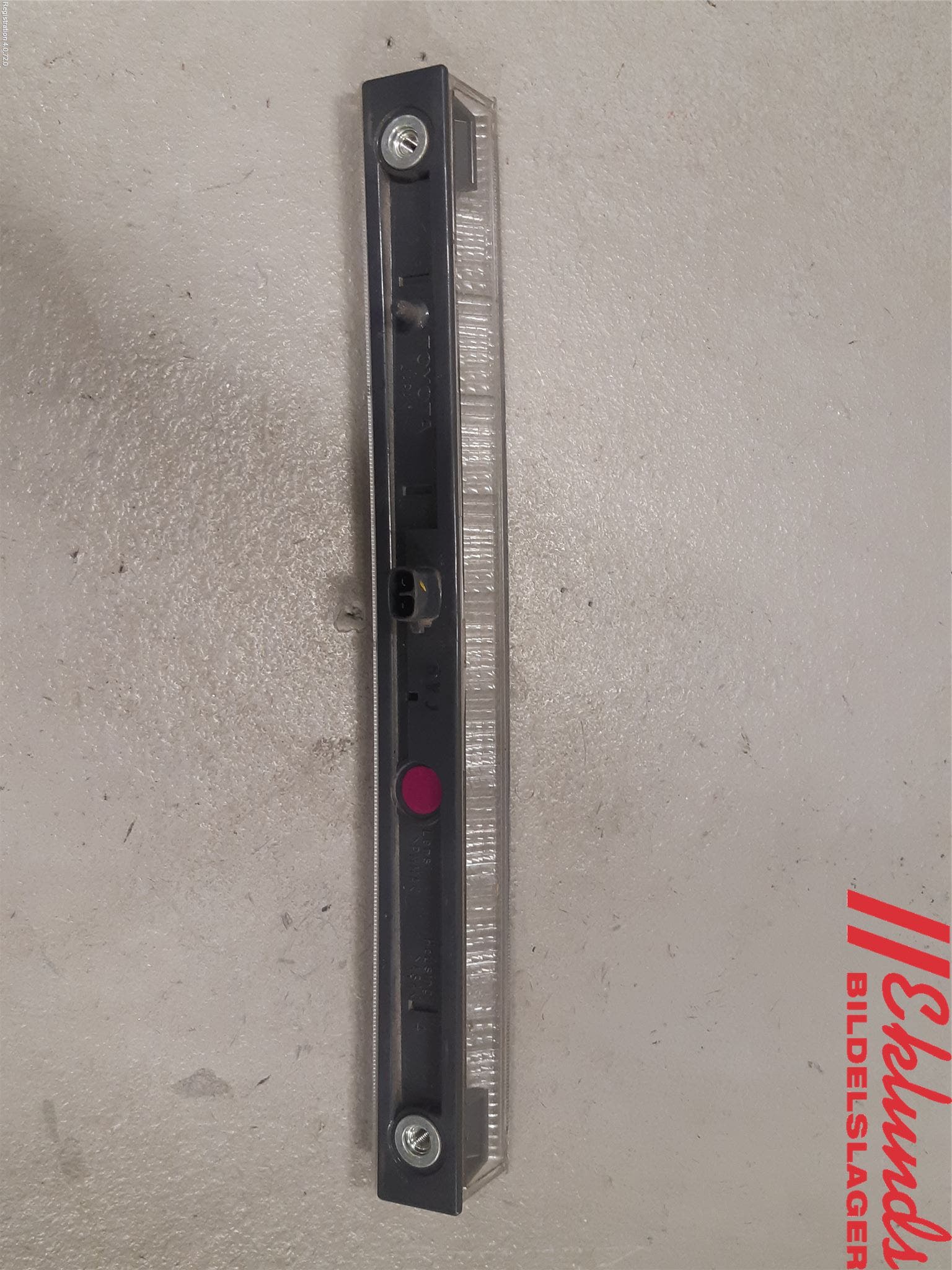 Toyota RAV4 13-18 Bromsljus Bakruta