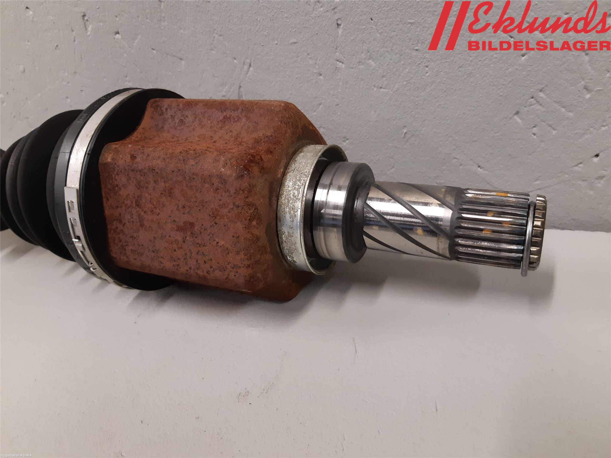 Nissan QASHQAI 14-17 Drivaxel Fram Vänster