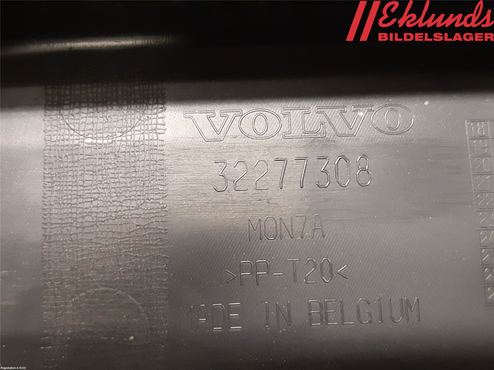 Volvo V60 19- Täckplast Front