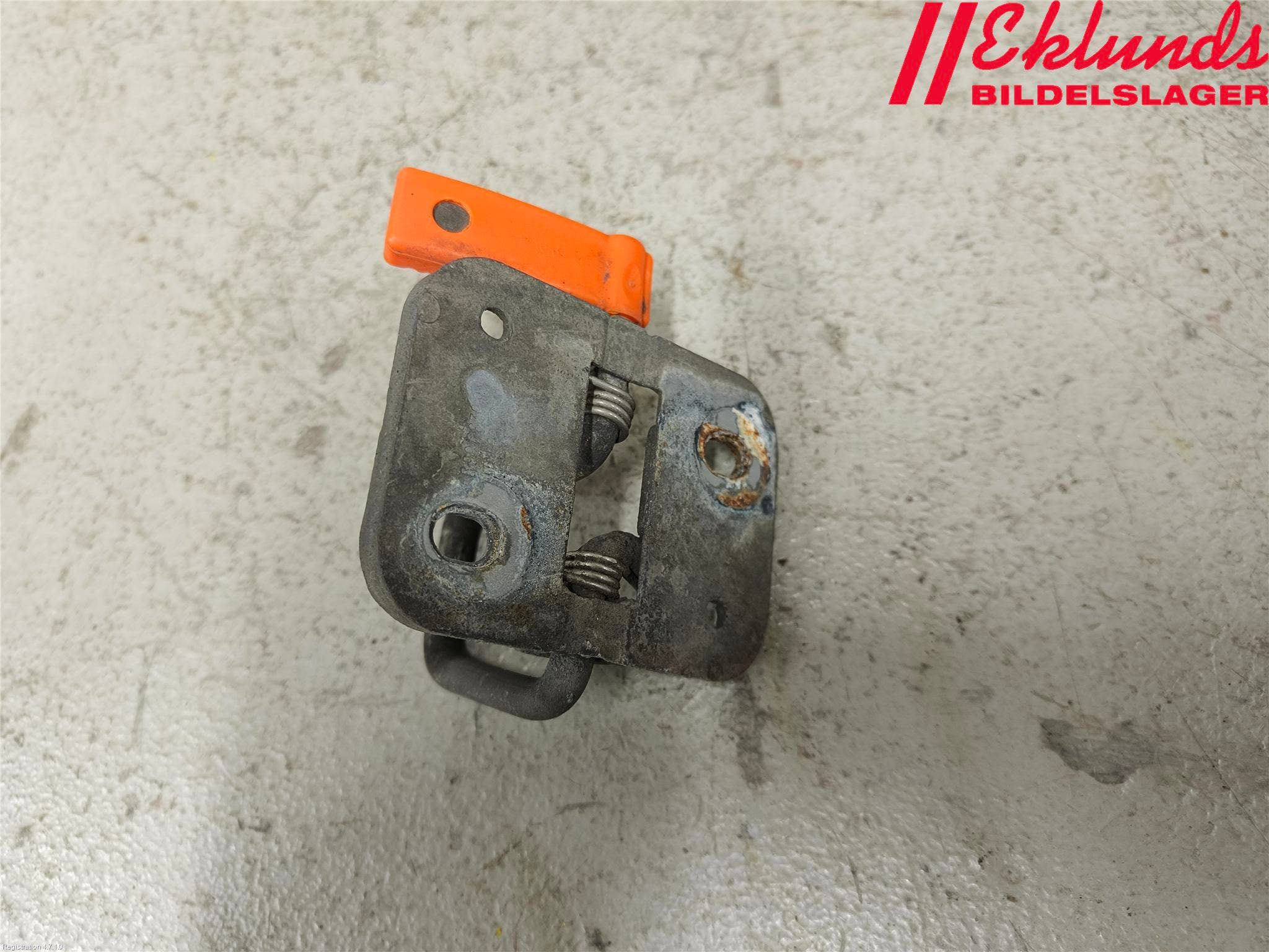 Volkswagen VW CADDY 11-15 Huv Spärr