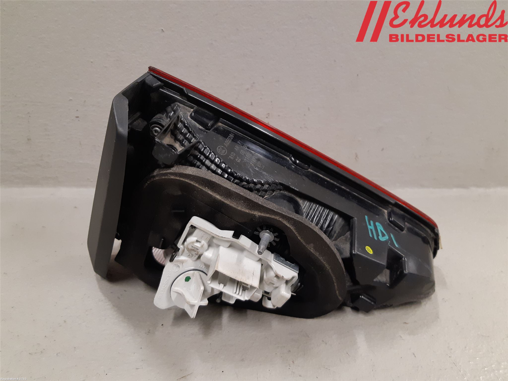 Volkswagen VW TOURAN 16- Bakljus Lucka Hö