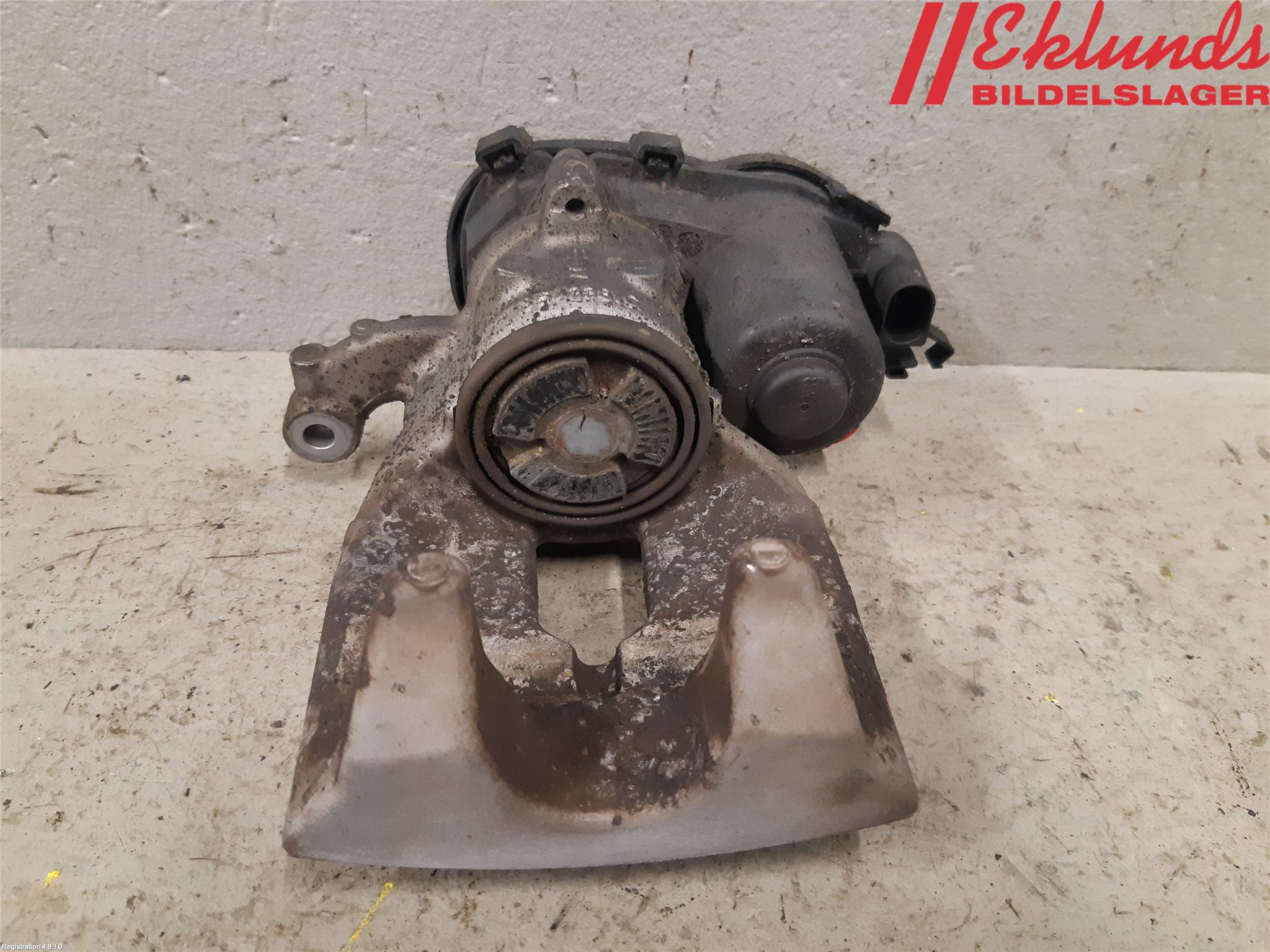 Mercedes-Benz MB E-KLASS (W213) 16-23 Bromsok Bak Vänster