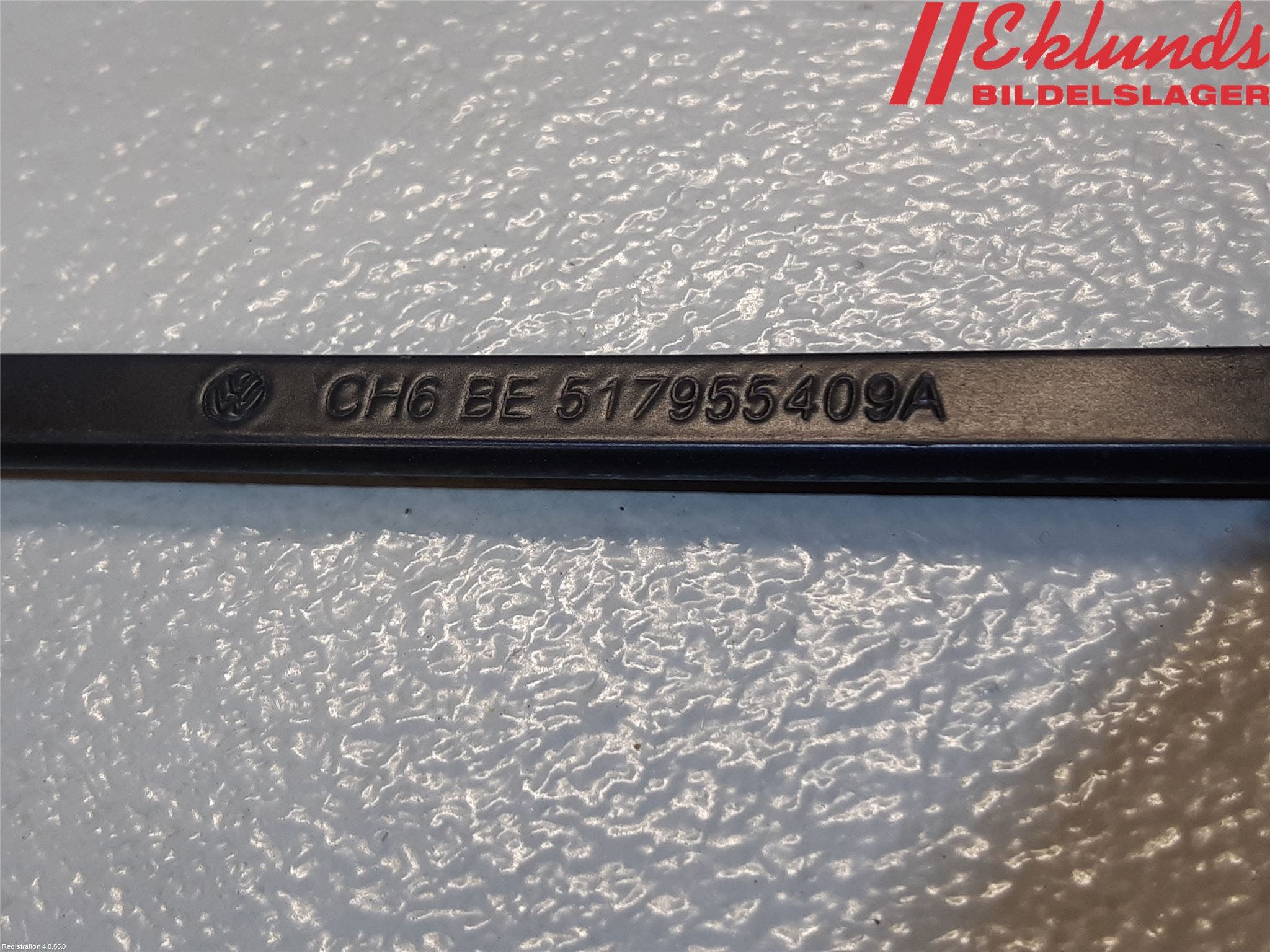 Volkswagen VW GOLF SPORTSVAN 15-20 Torkararm Armar Vindruta