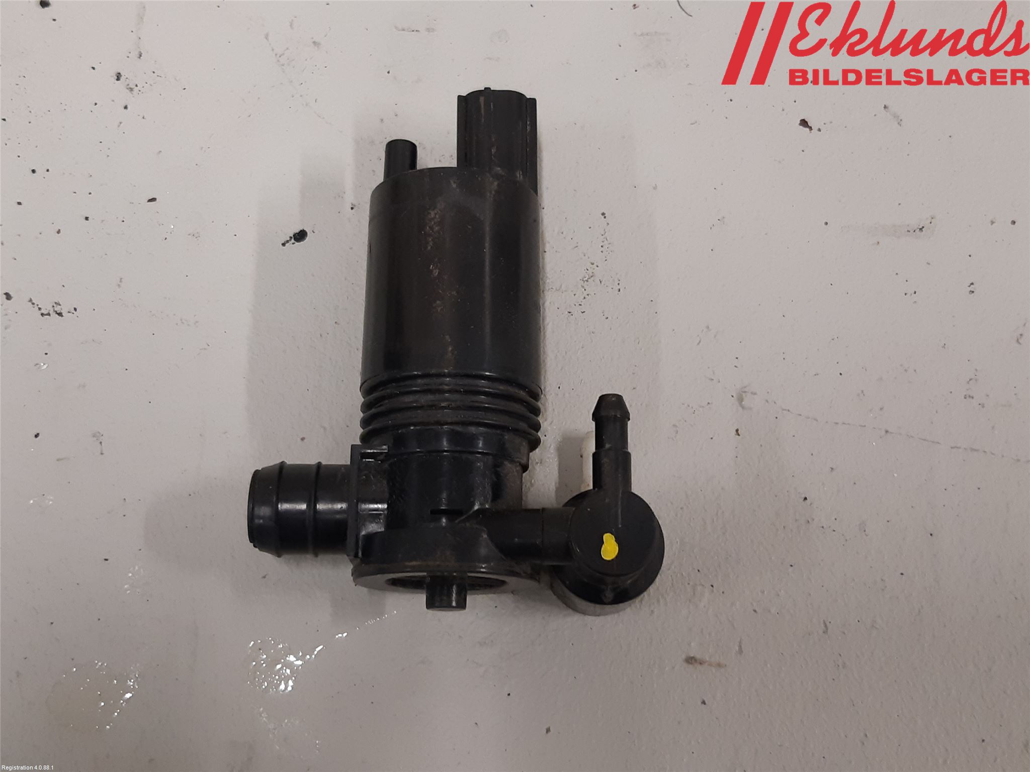 Volvo V40 CROSS COUNTRY 13-19 Spolarpump Vindruta