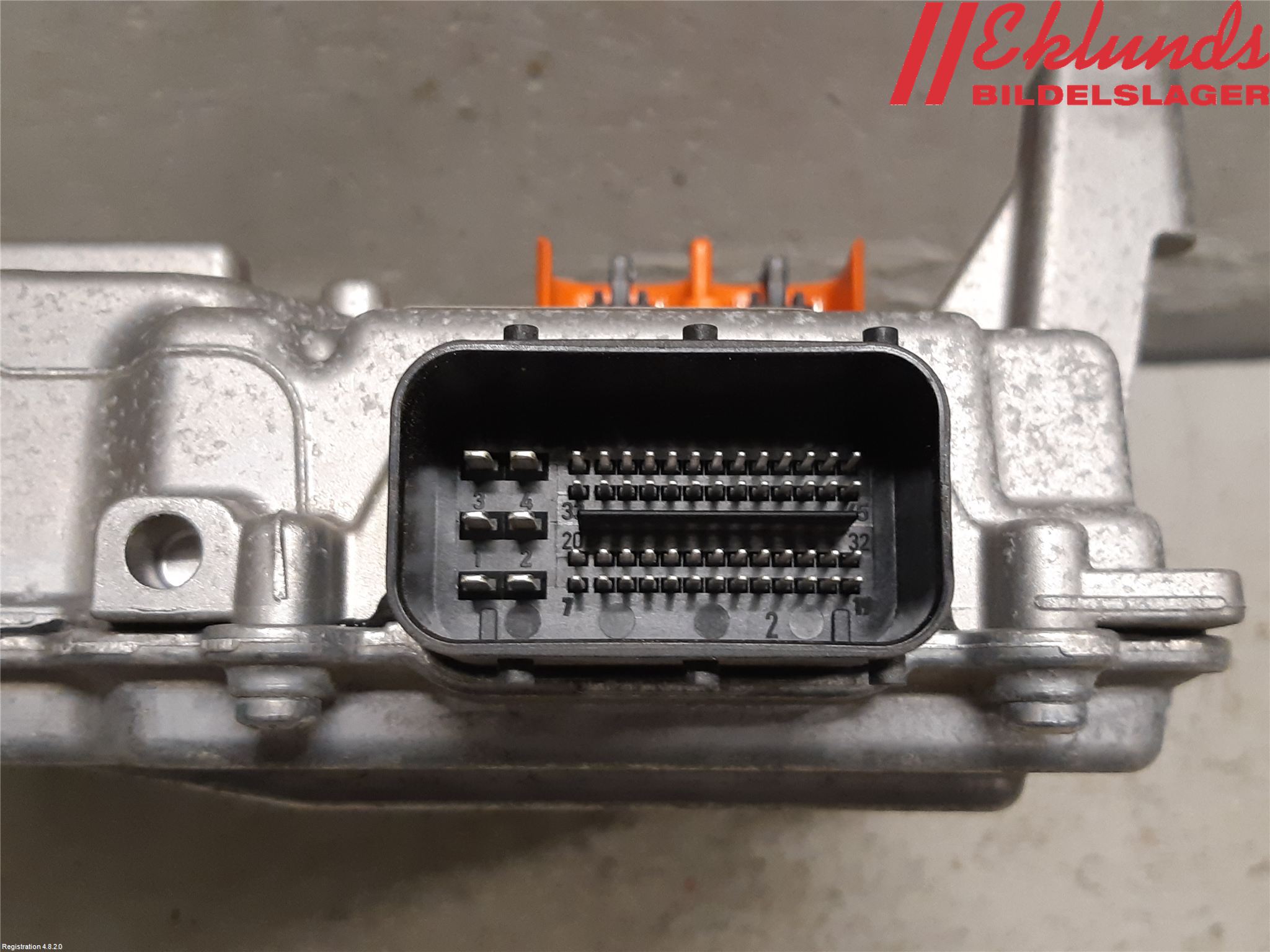 Volvo XC60 18- Inverter Hybrid