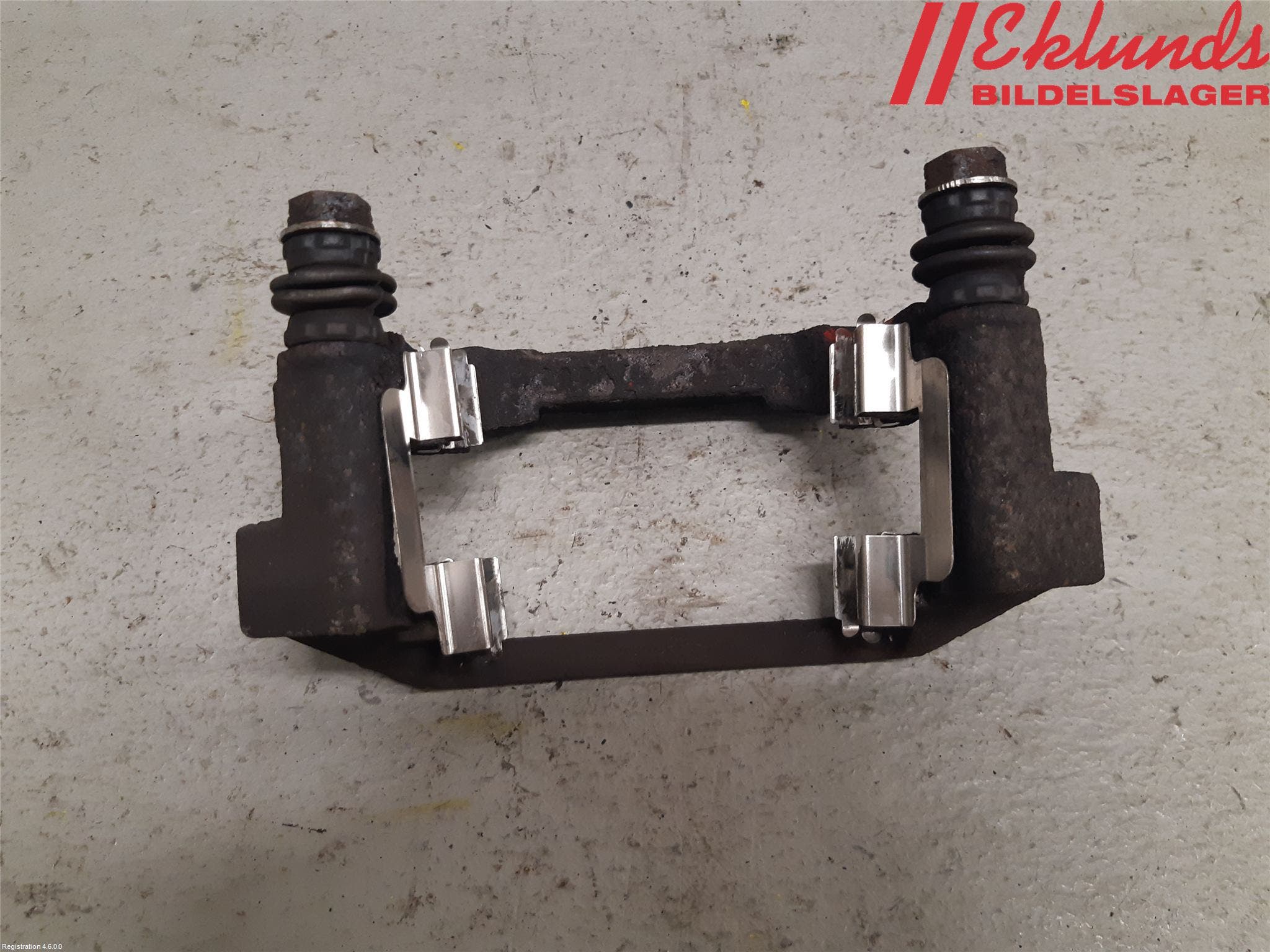 Volvo XC60 14-17 Bromsokshållare